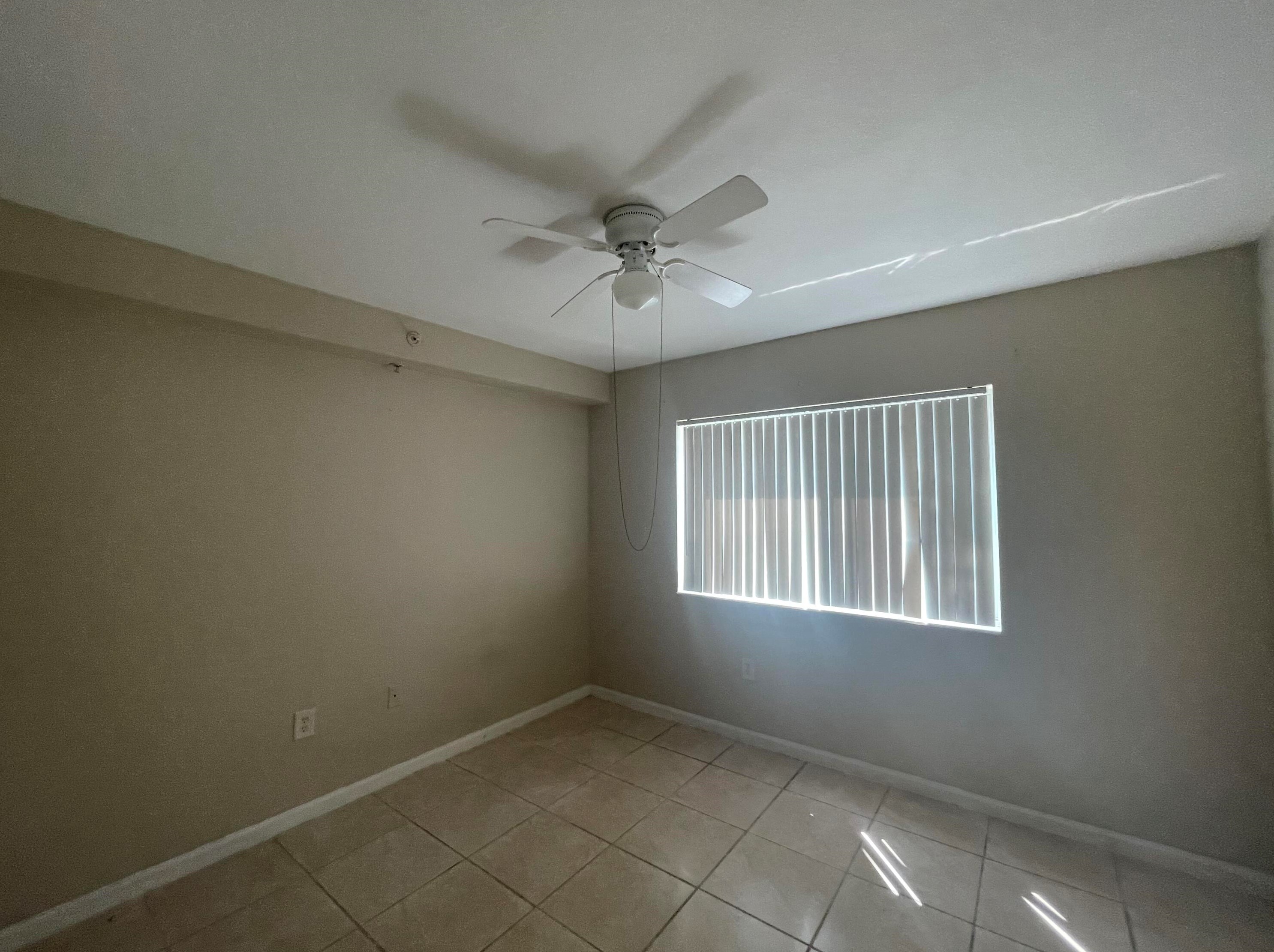 141 Sw Palm Dr Apt 107, Fort Pierce, FL 34986