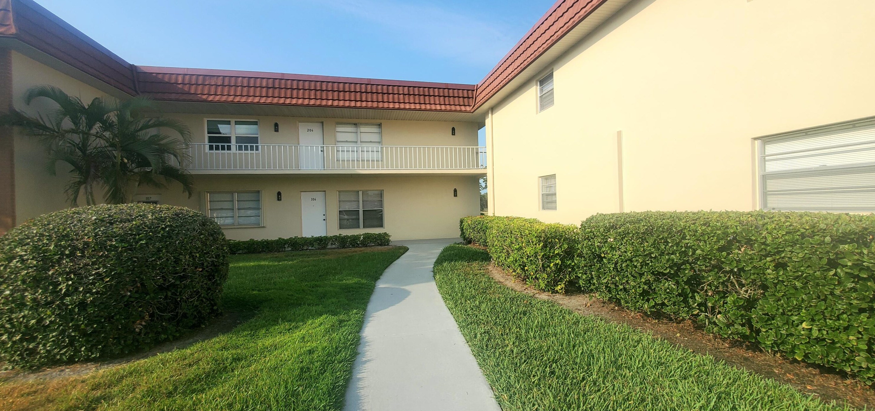 74 Royal Oak Ct #105, Vero Beach, FL 32962