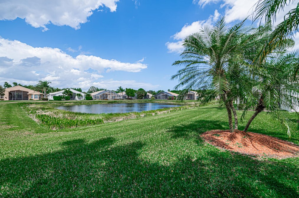 7960 Amethyst Lake Pt, Lake Worth, FL 33467-6977