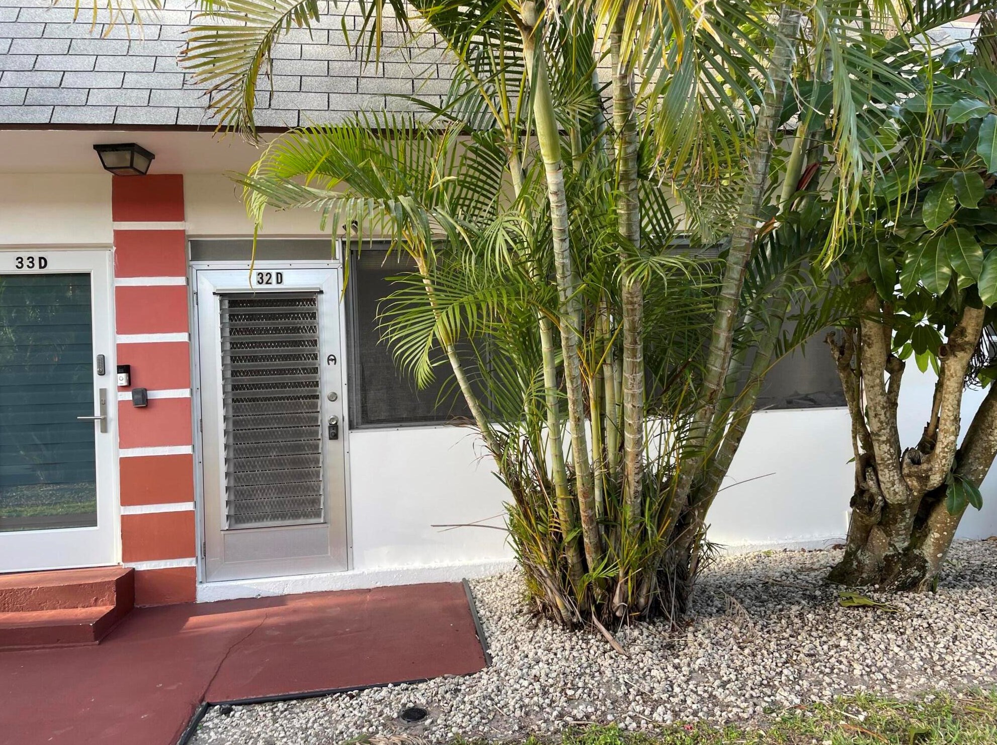 32 Plymouth D, West Palm Beach, FL 33417-1645