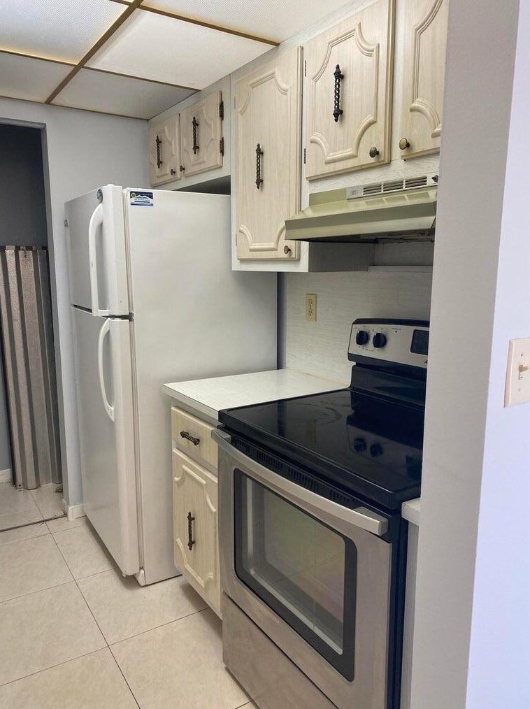 1230 Old Boynton Rd #209, Boynton Beach, FL 33426