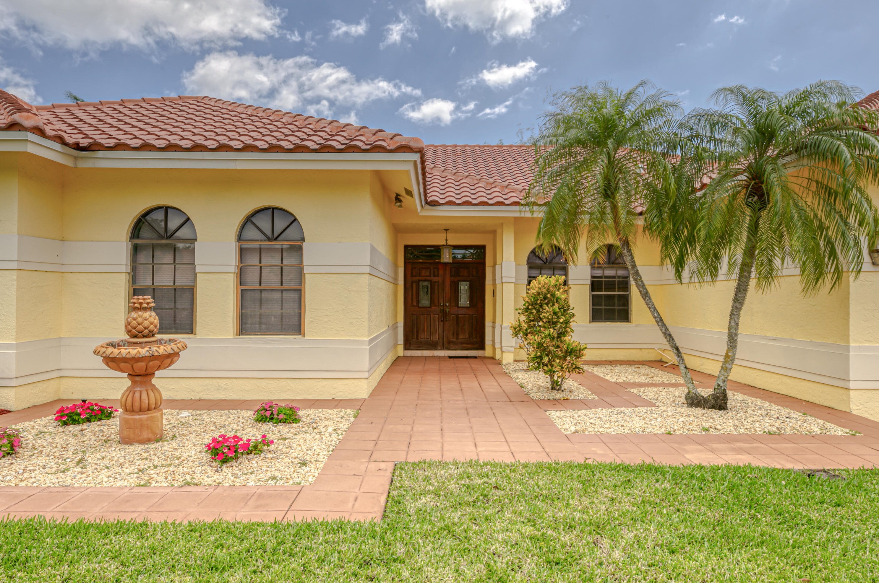 2920 25th Way, Boca Raton, FL 33434-3666