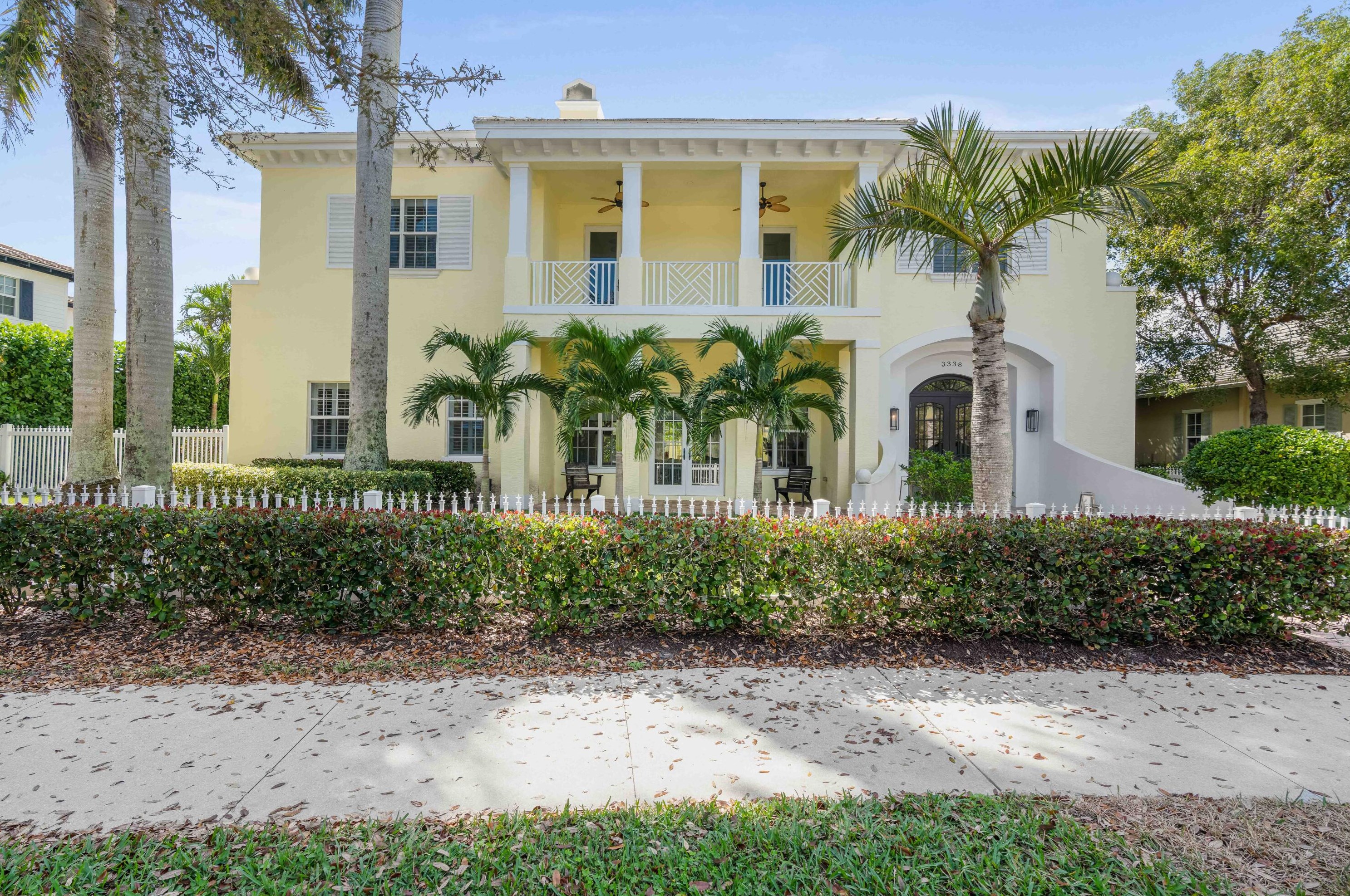 3338 Greenway Dr, Jupiter, FL 33458