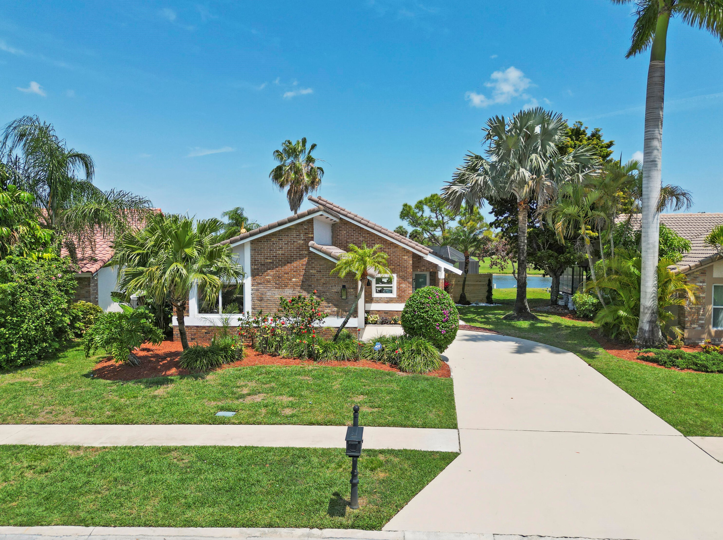 10095 Camelback Ln, Boca Raton FL  33498-4714 exterior