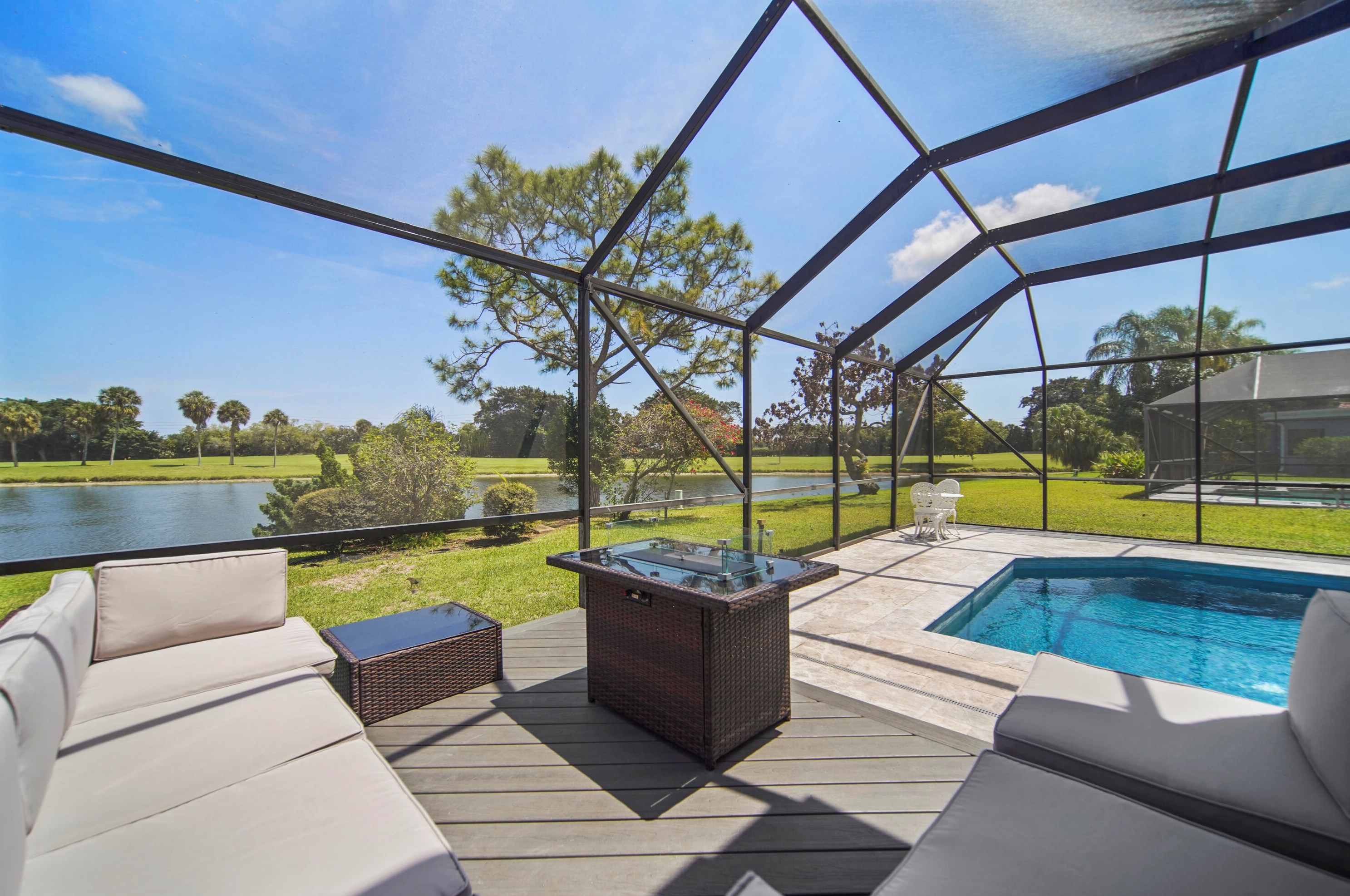 10095 Camelback Ln, Boca Raton FL  33498-4714 exterior