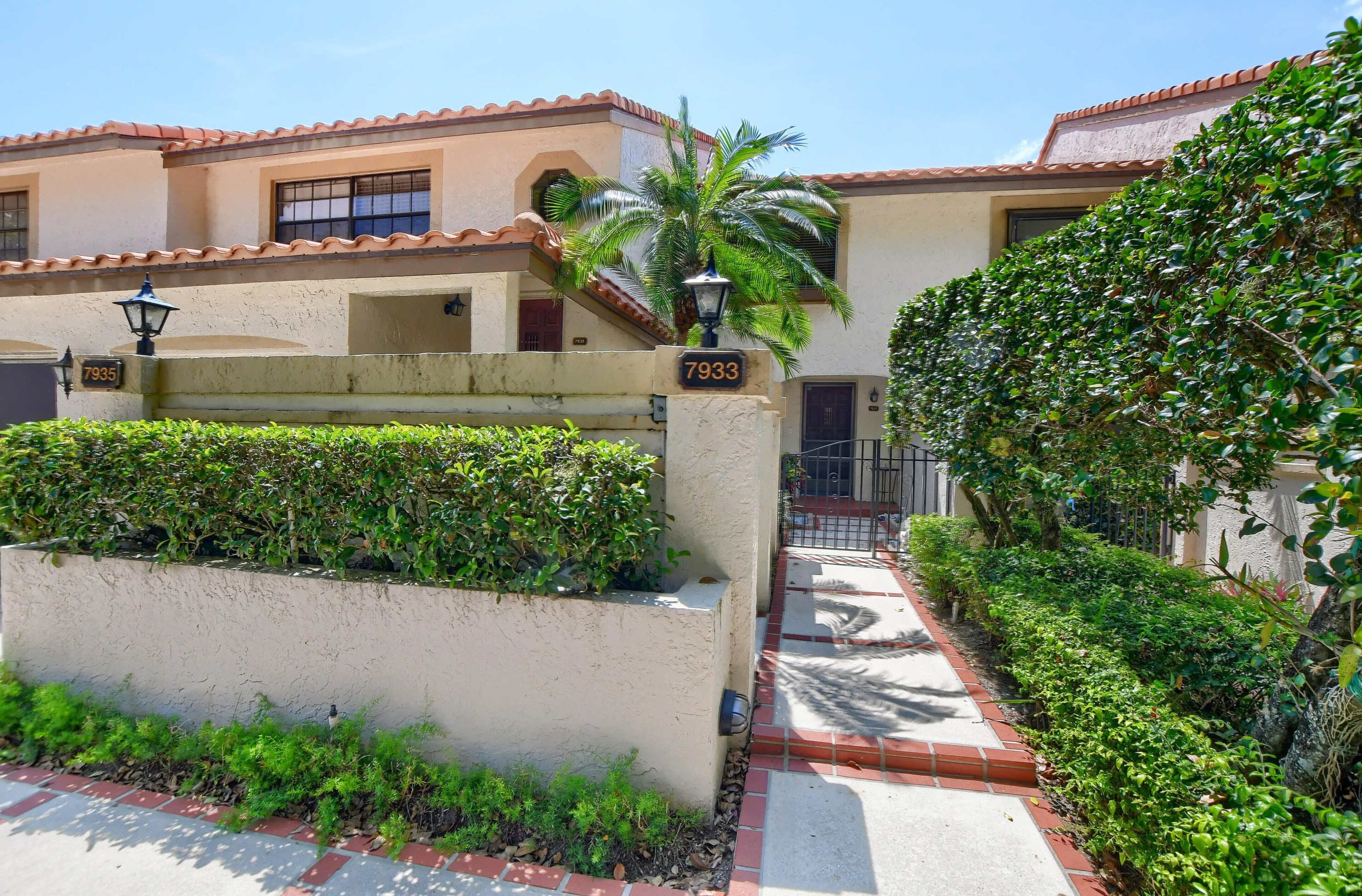 7933 La Mirada Dr, Boca Raton, FL 33433-6107