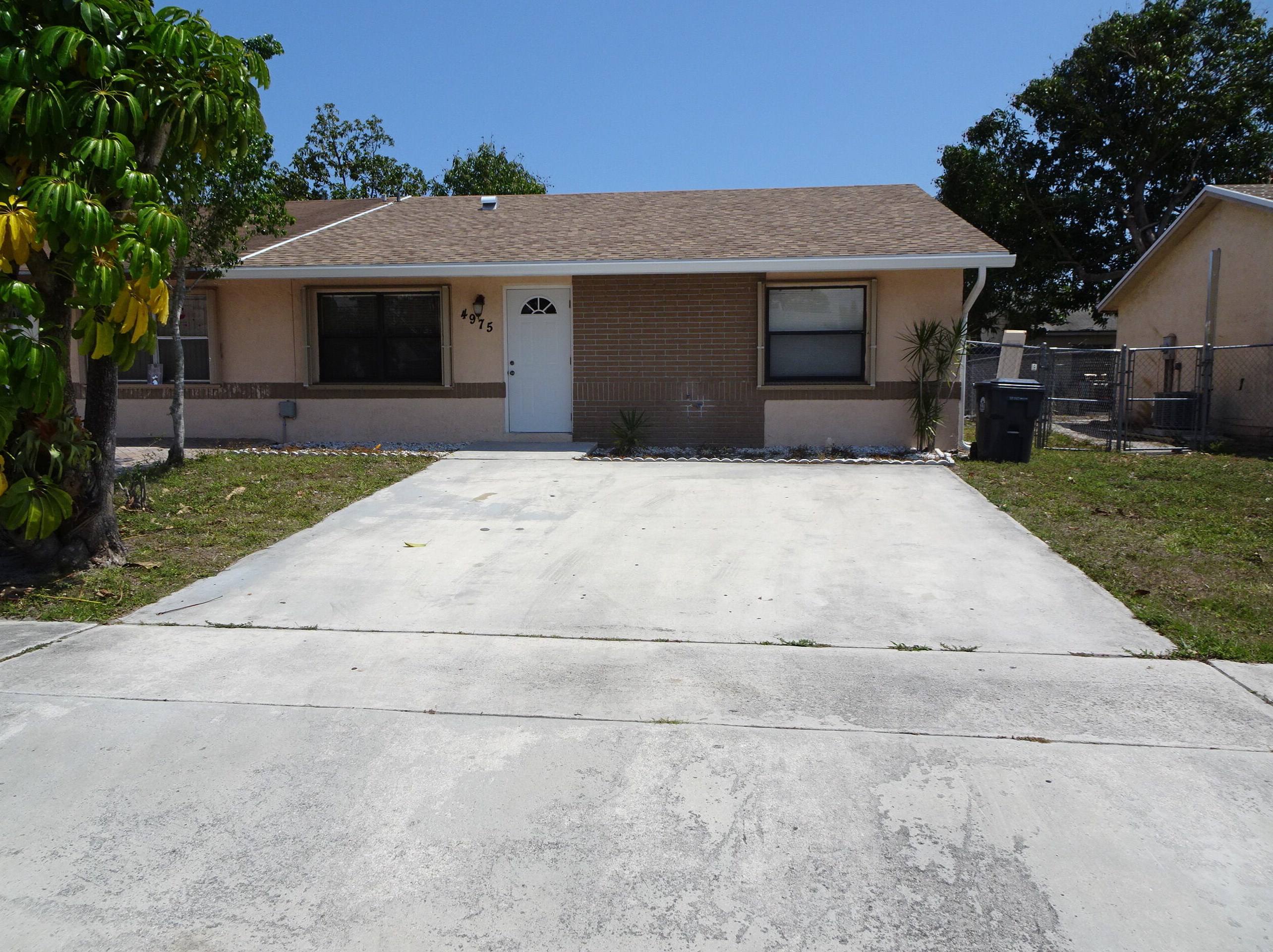 4975 Pimlico Ct, West Palm Beach, FL 33415