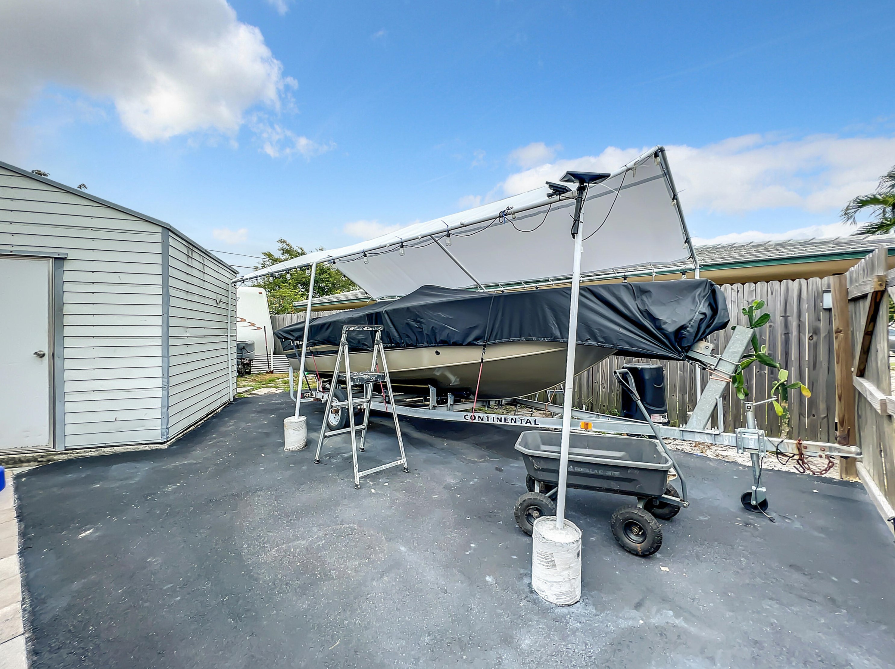 19198 Bryant Dr, Jupiter FL  33469-1612 exterior