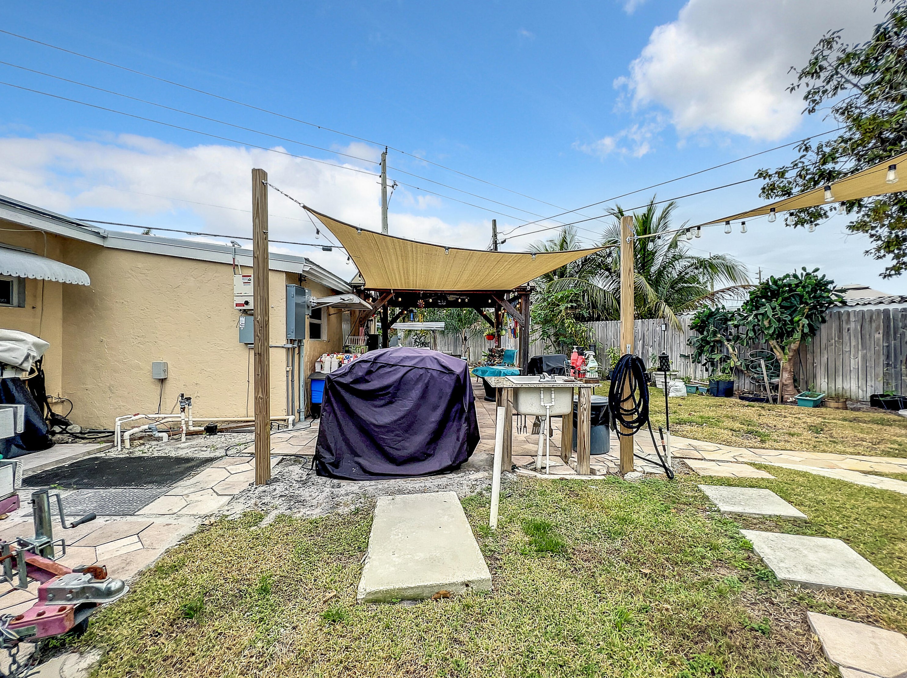 19198 Bryant Dr, Jupiter FL  33469-1612 exterior