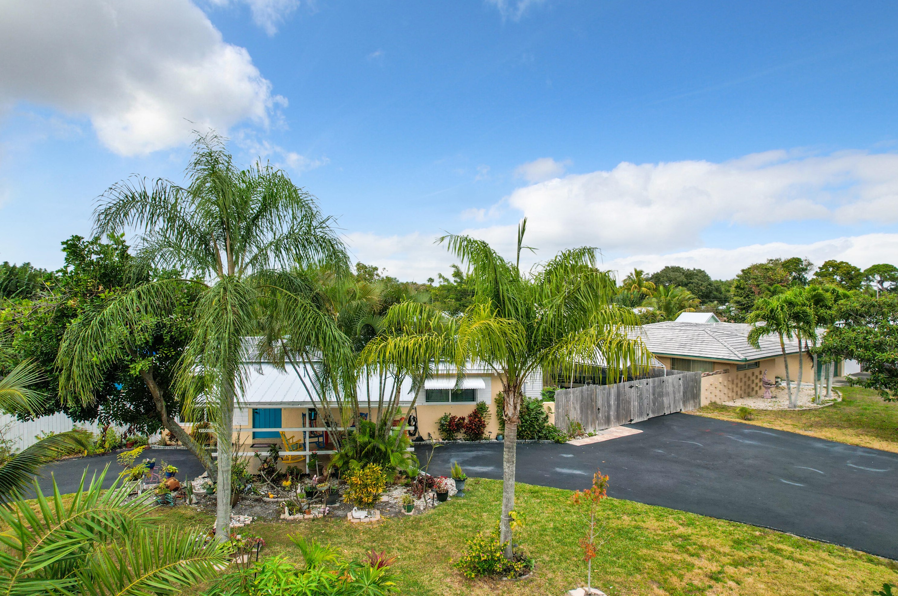 19198 Bryant Dr, Jupiter FL  33469-1612 exterior