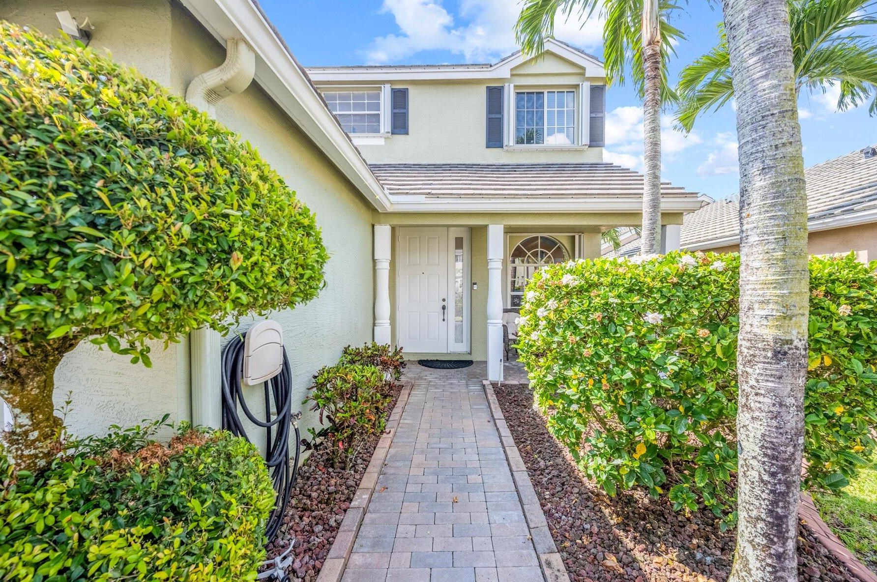 112 Newberry Ln, West Palm Beach, FL 33414-4322
