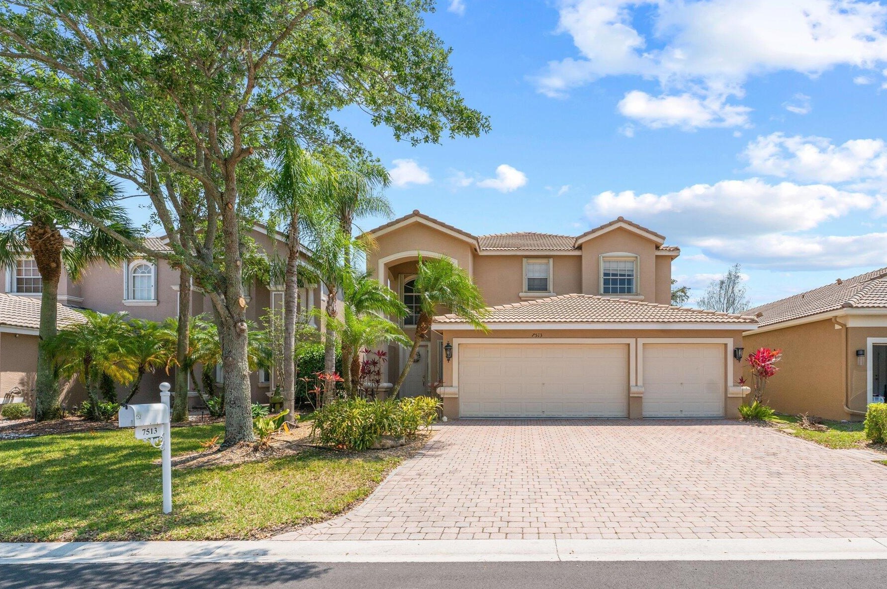 7513 Via Luria, Lake Worth, FL 33467-5226