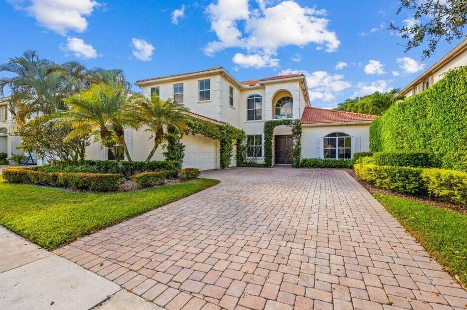 219 Sedona Way, West Palm Beach, FL 33418-1718