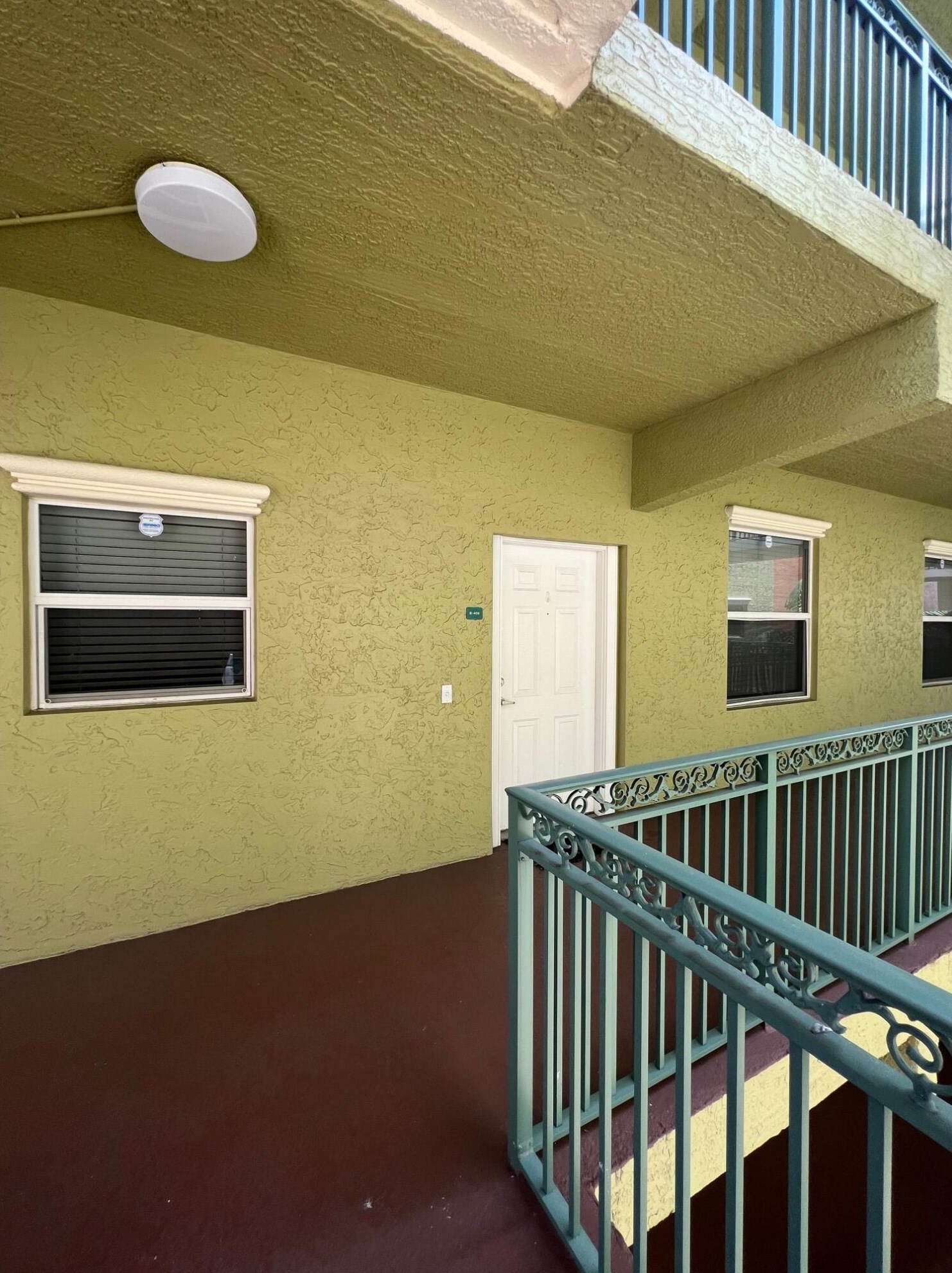 1620 Presidential Way Apt 408, West Palm Beach, FL 33401