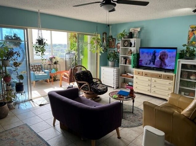 711 Lori Dr #406, Lake Worth, FL 33461