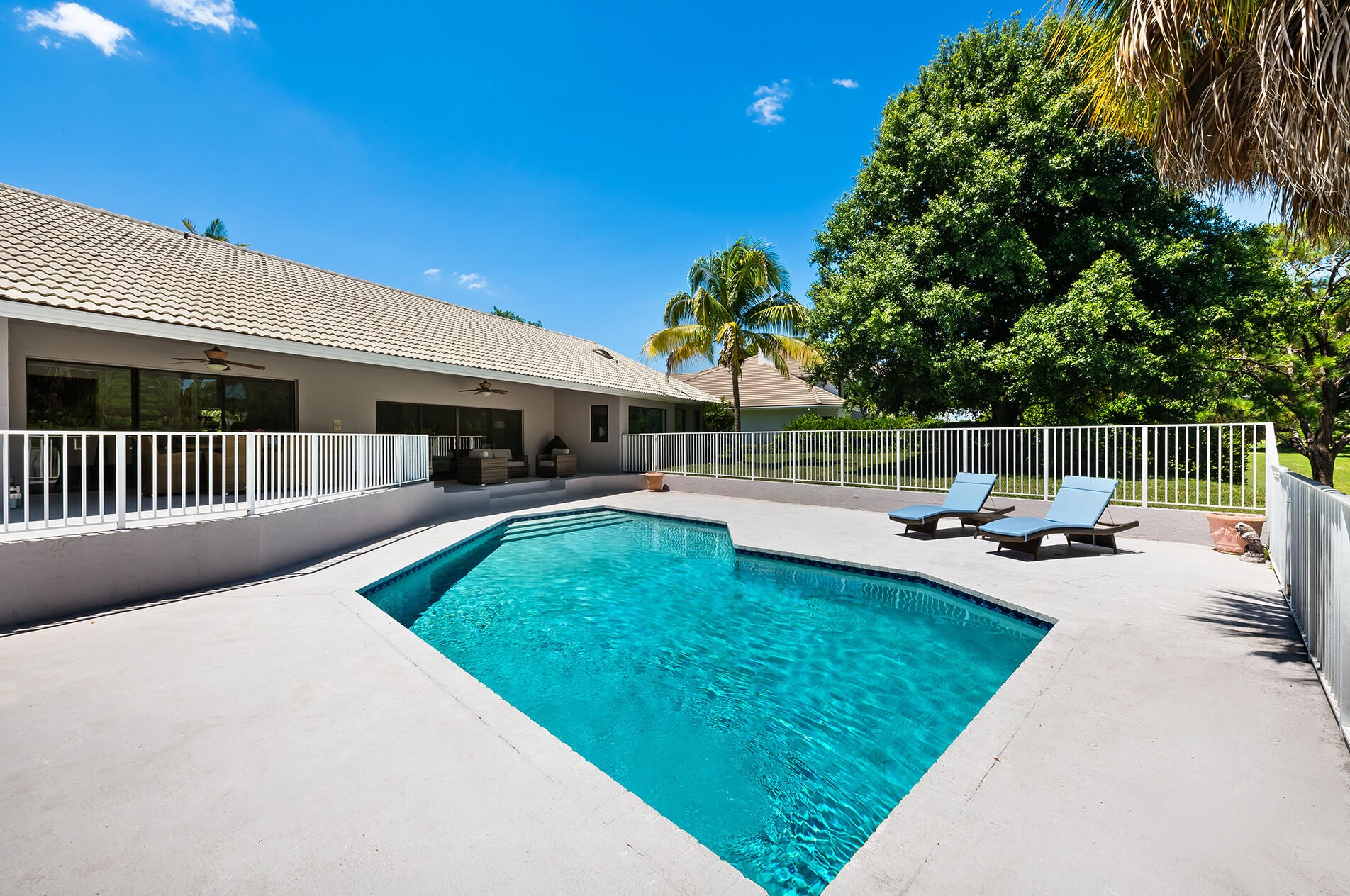 1981 25th St, Boca Raton FL  33431-4018 exterior