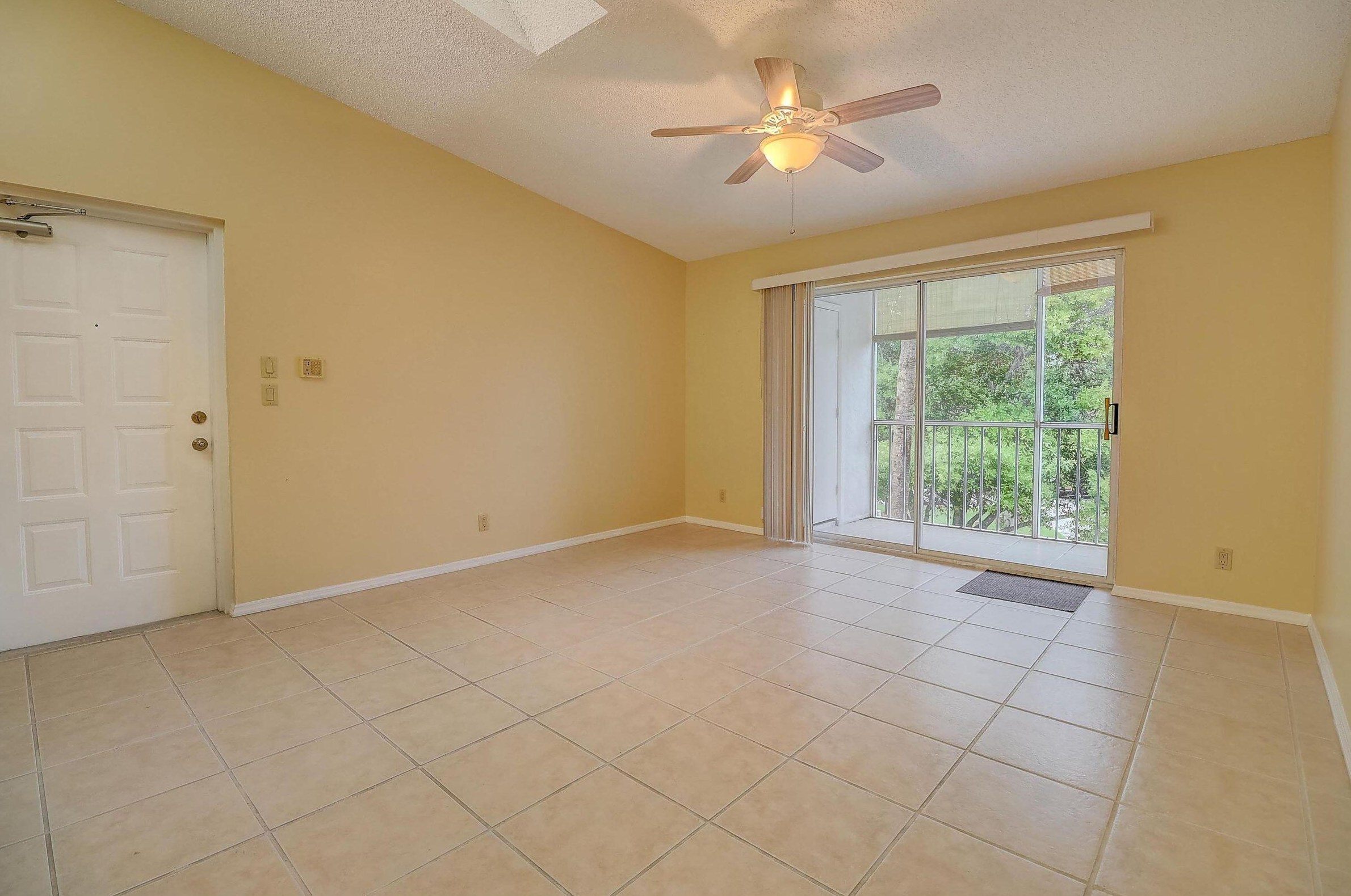 2512 Se Anchorage Cove #3, Fort Pierce, FL 34952