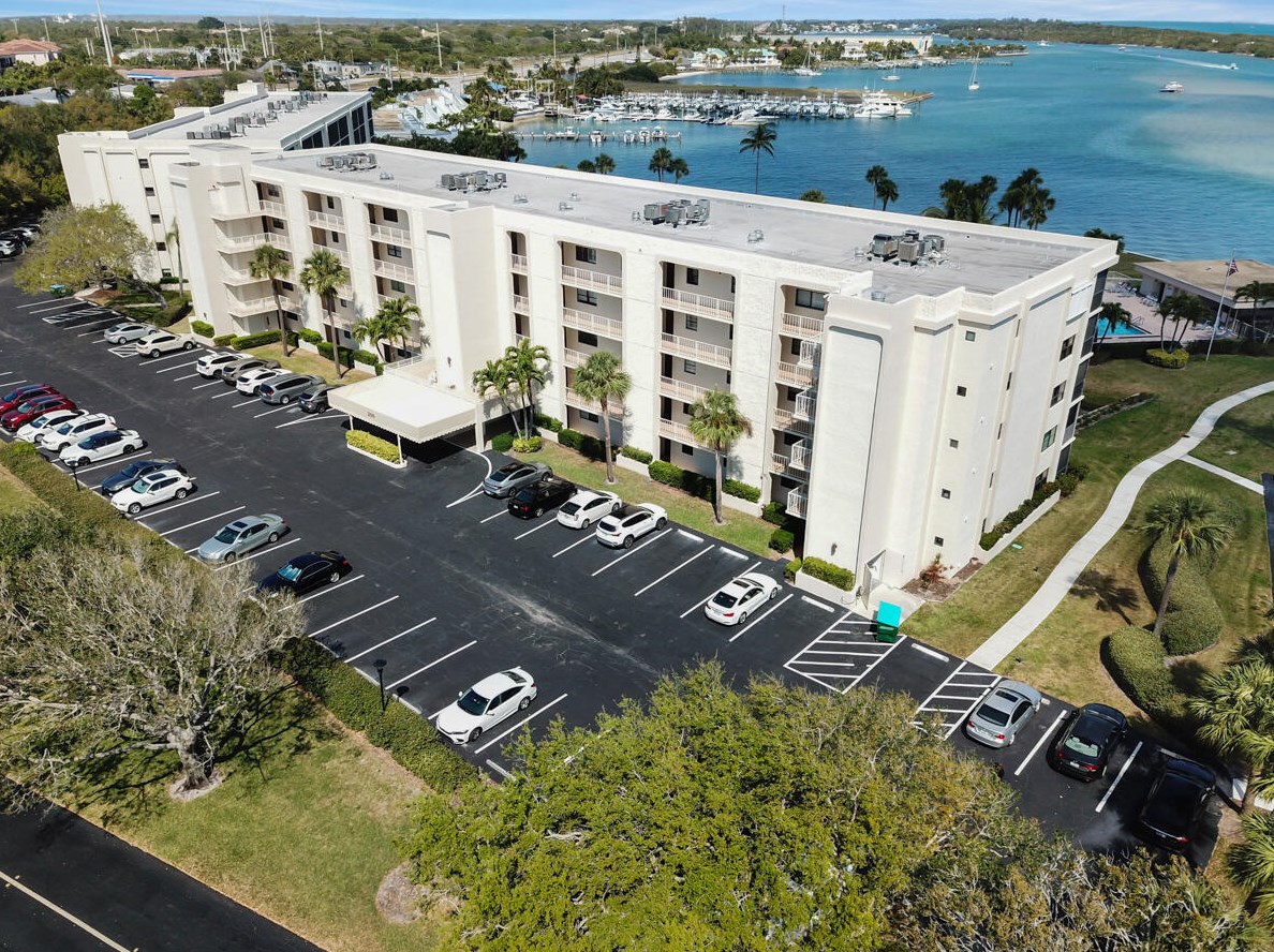 200 Intracoastal Pl #202, Jupiter, FL 33469