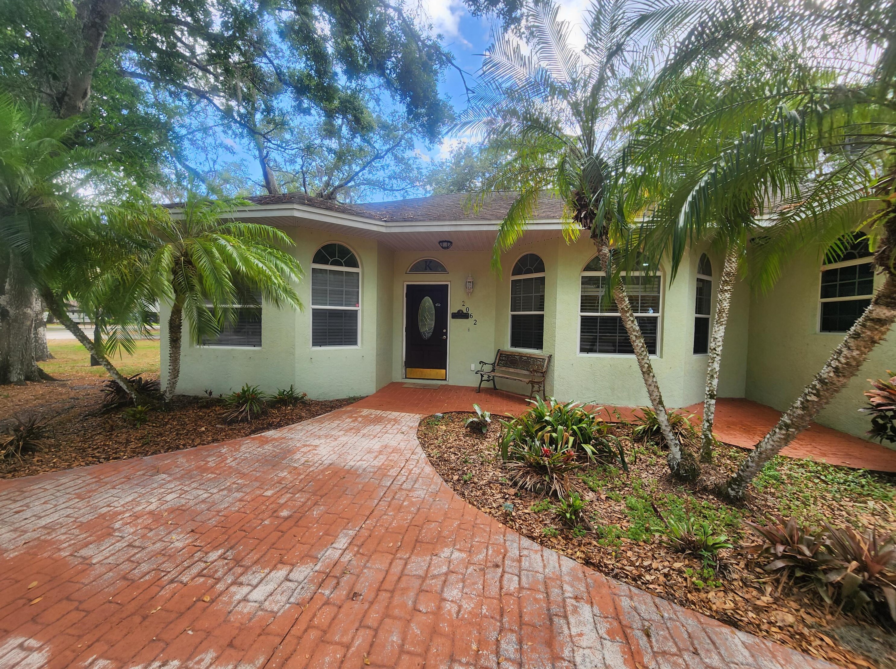 2062 18th Ln, Okeechobee, FL 34974-5615