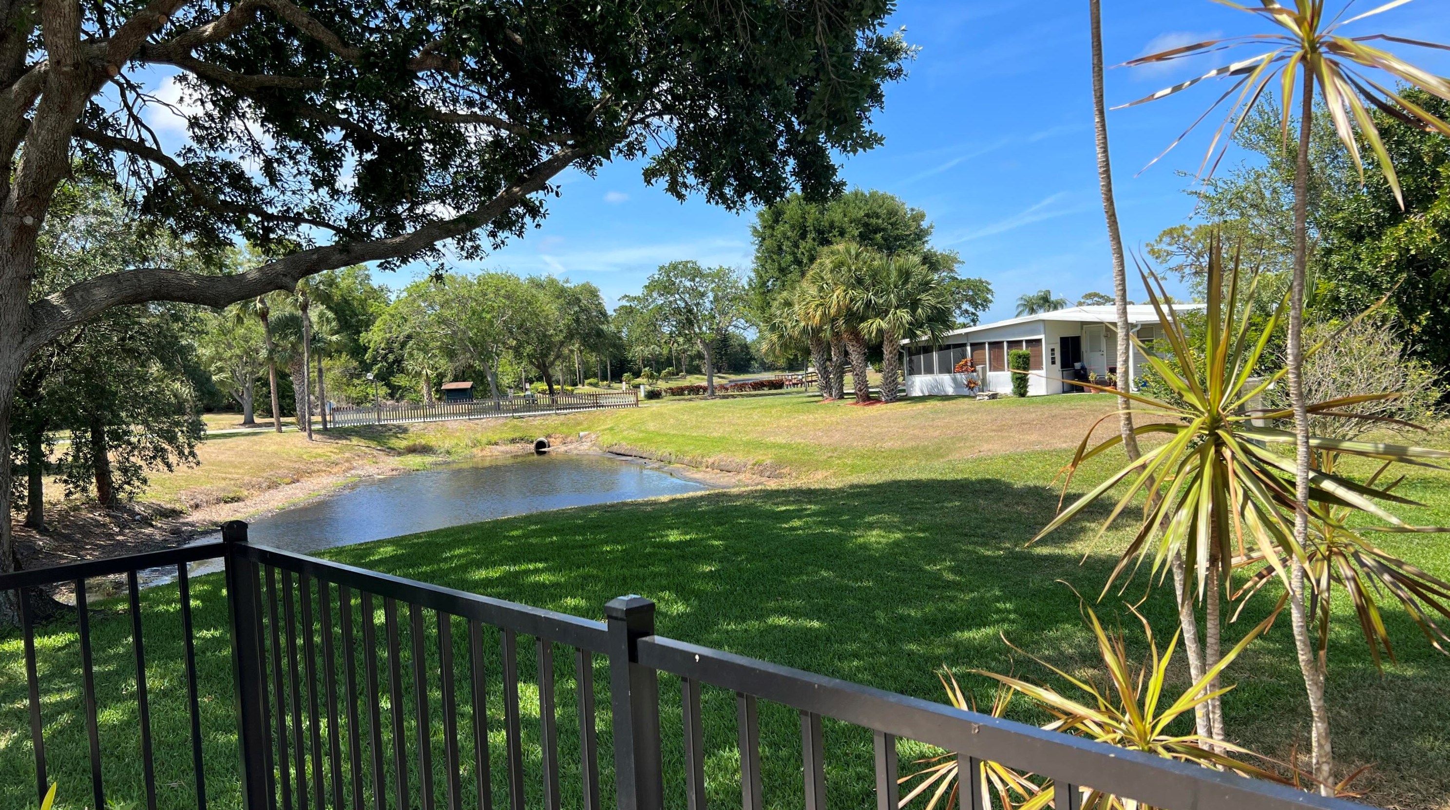 6887 Delegate St, Hobe Sound, FL 33455-6017
