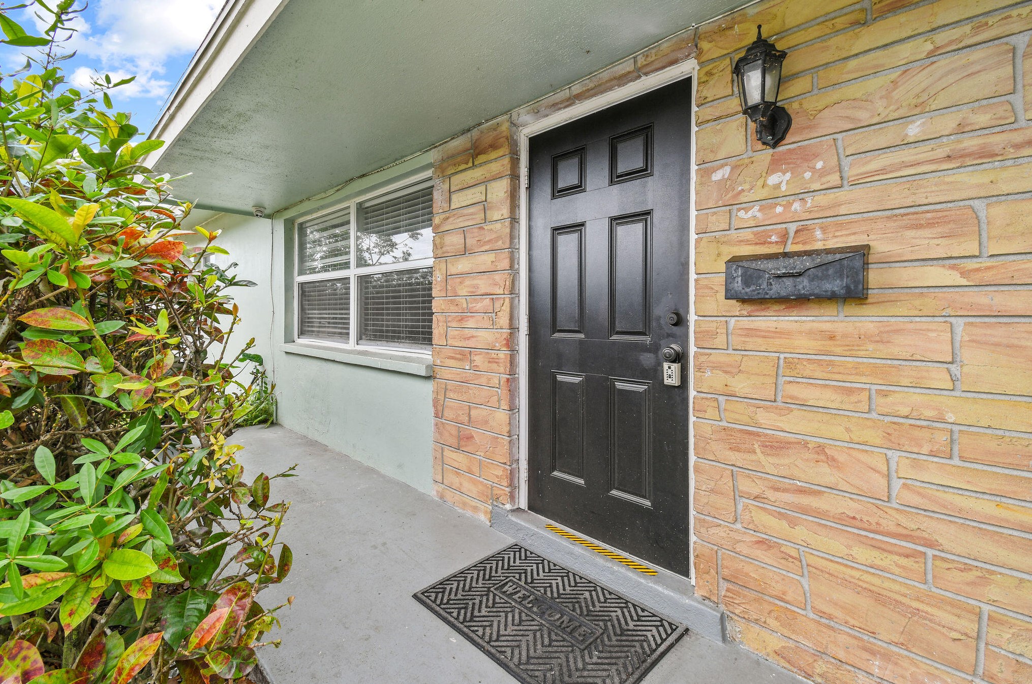 3744 Island Rd, West Palm Beach, FL 33410