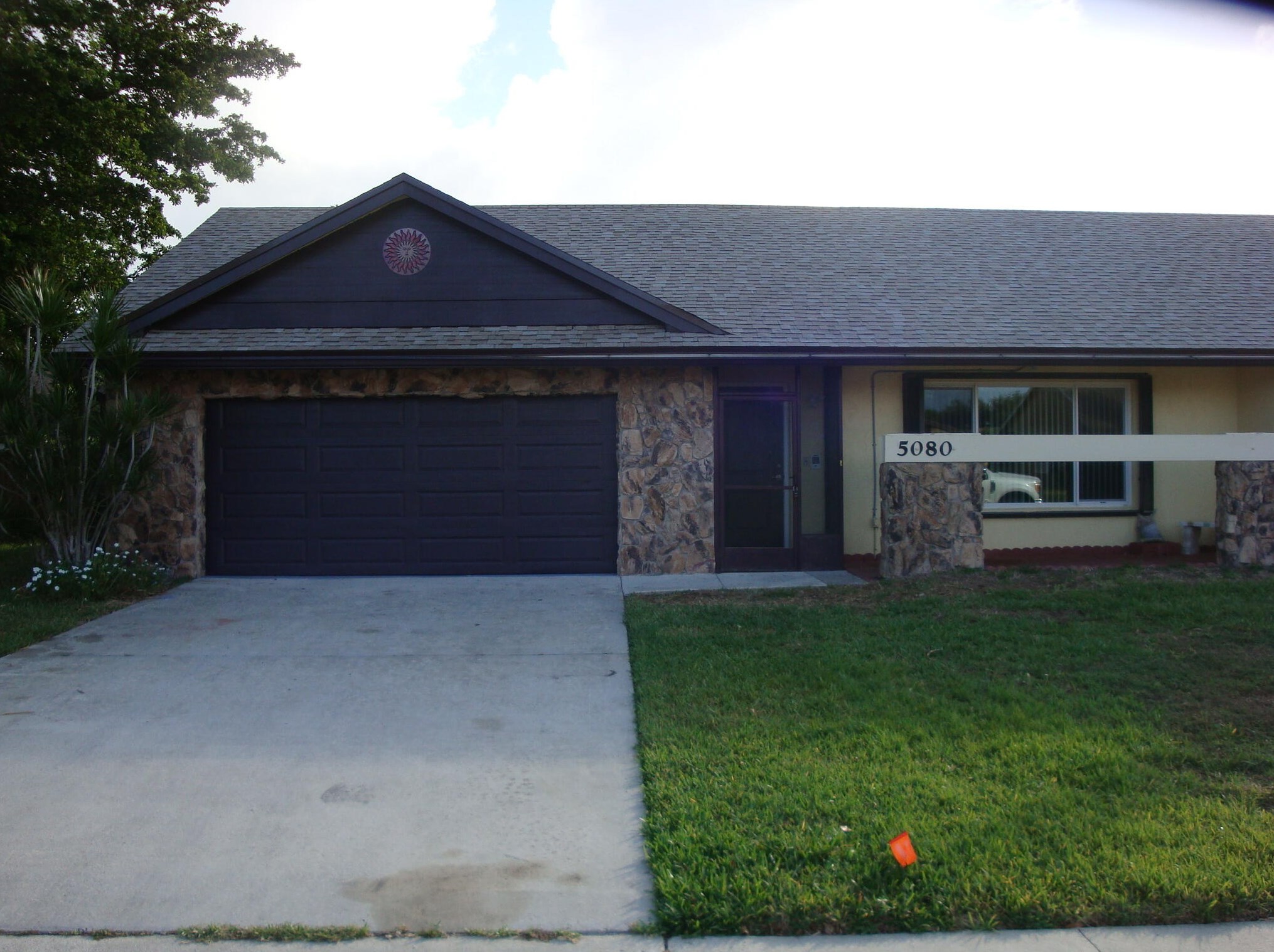 5080 Whitewood Way, Lake Worth, FL 33467-5545