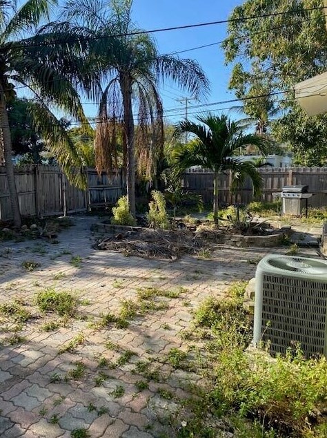 821 Federal Hwy, Lake Worth FL 33460-2646 exterior