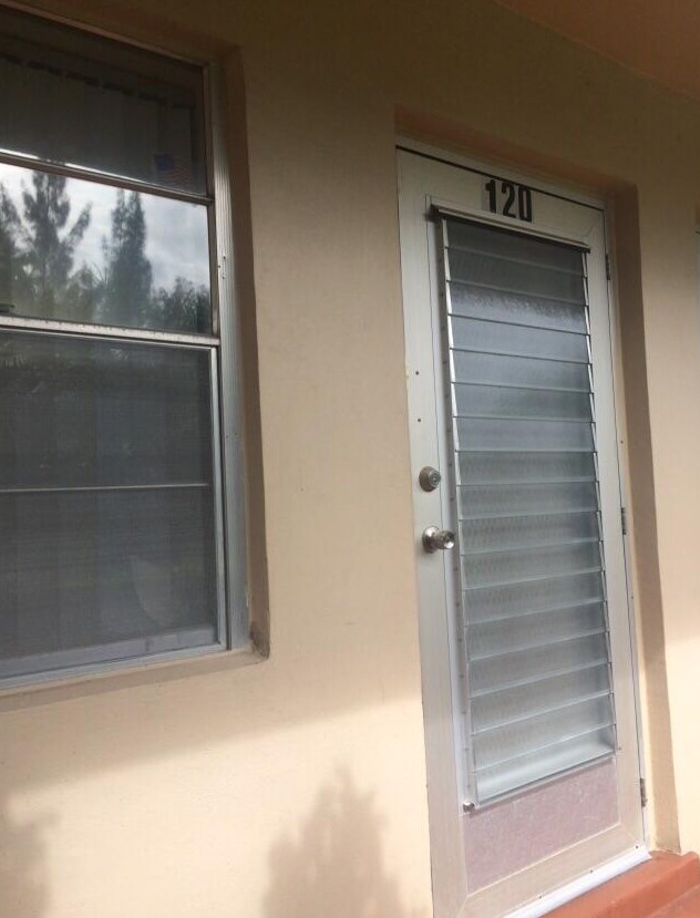 120 Windsor F #120, West Palm Beach, FL 33417