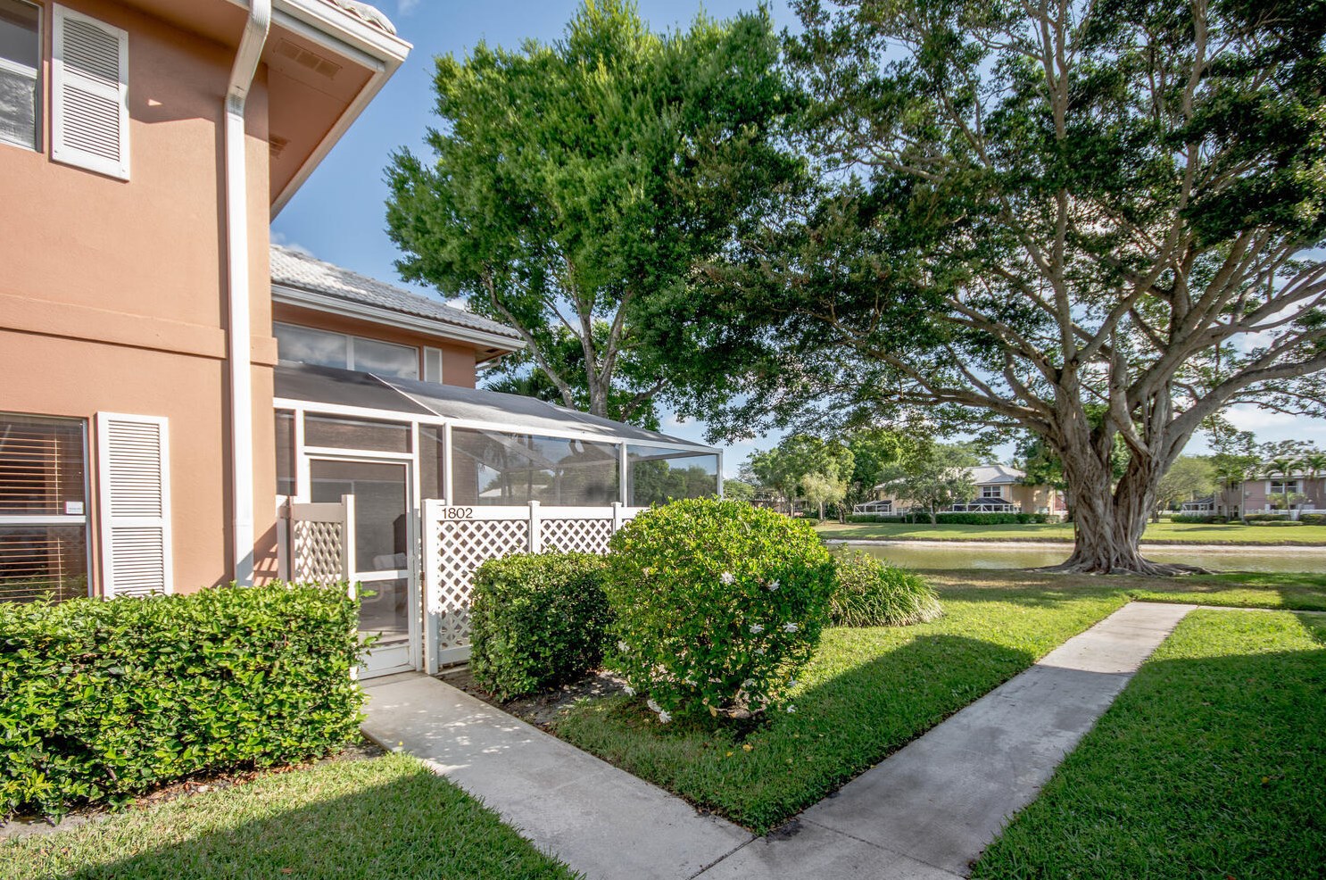 1802 Middleton Way, West Palm Beach, FL 33409-7516