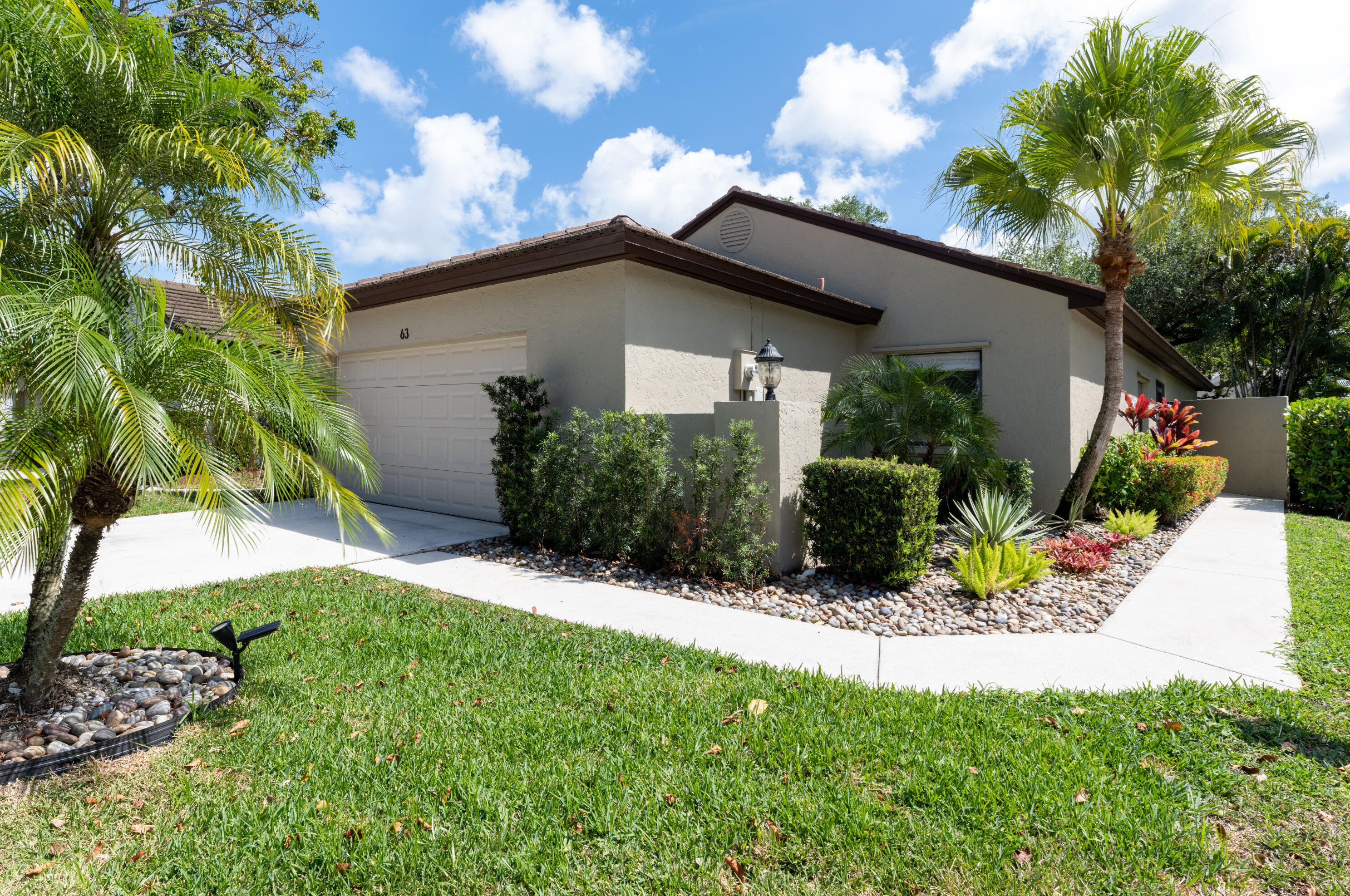 63 Ironwood Way, West Palm Beach FL  33418-3742 exterior