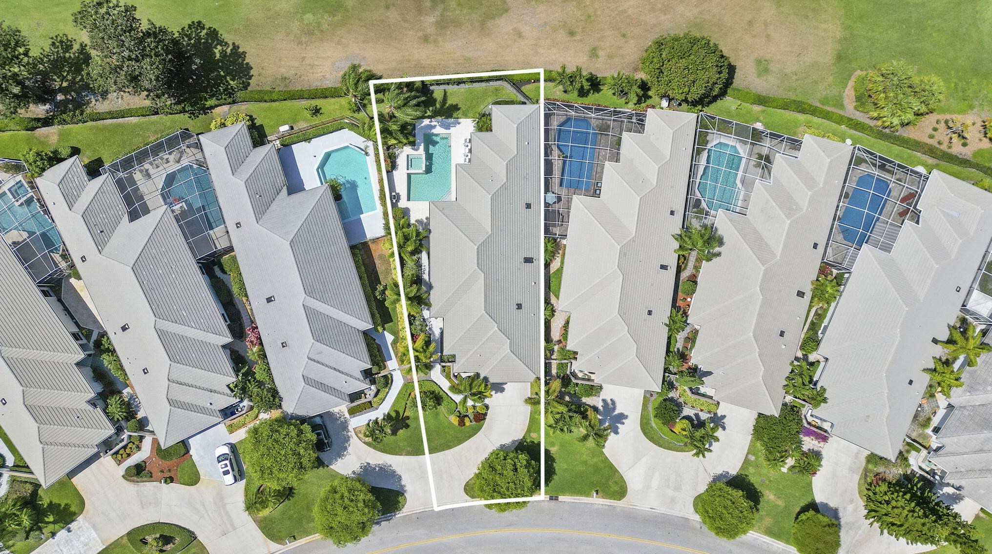 189 Orange Tree Dr, Lake Worth FL 33462-1129 exterior