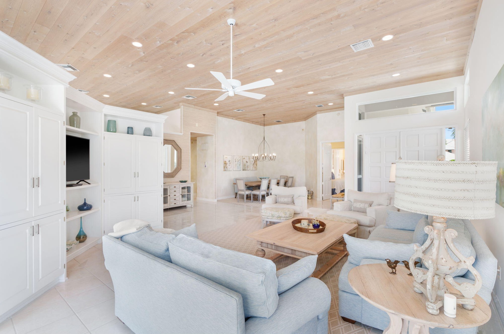 189 Orange Tree Dr, Lake Worth FL 33462-1129 exterior