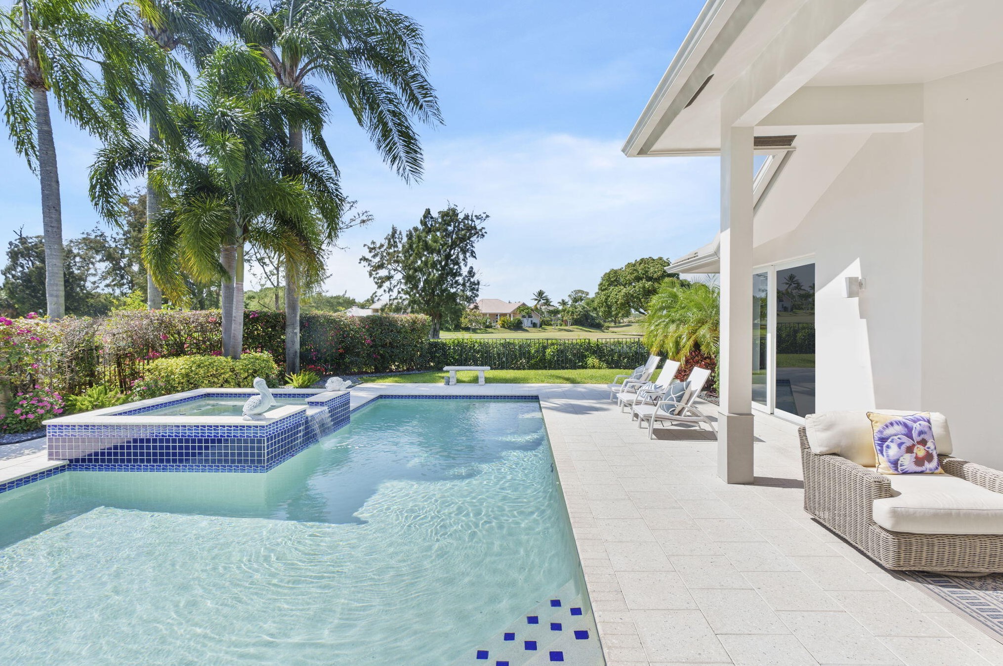 189 Orange Tree Dr, Lake Worth FL 33462-1129 exterior