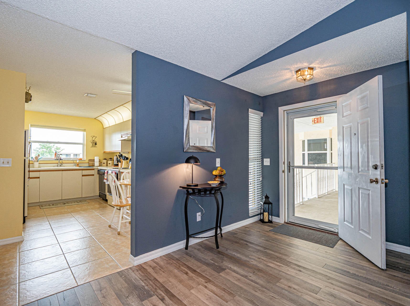 605 W Lake Jasmine Cir #209, Vero Beach, FL 32962