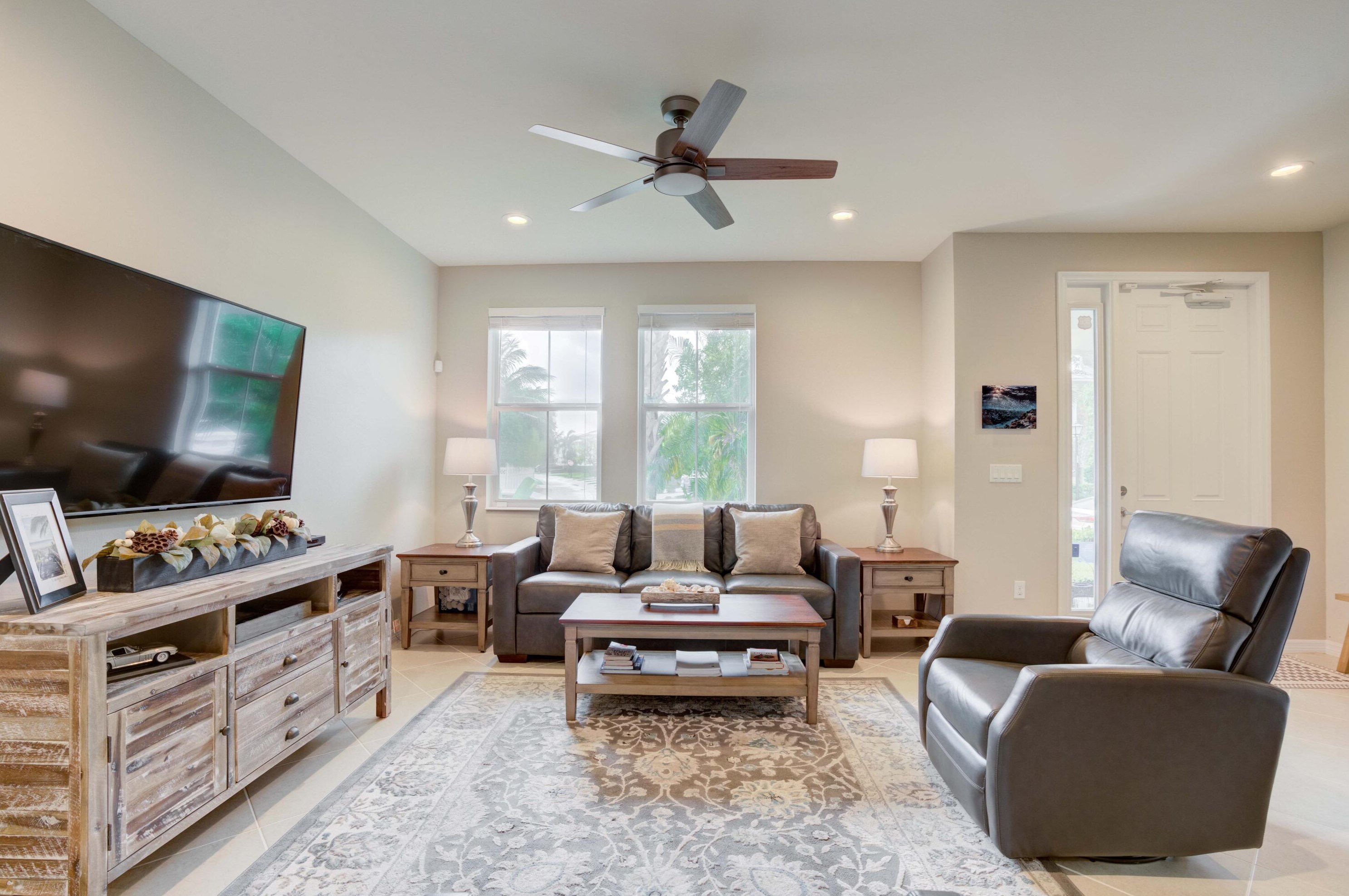 1249 Islamorada Dr, Jupiter FL  33458-8268 exterior