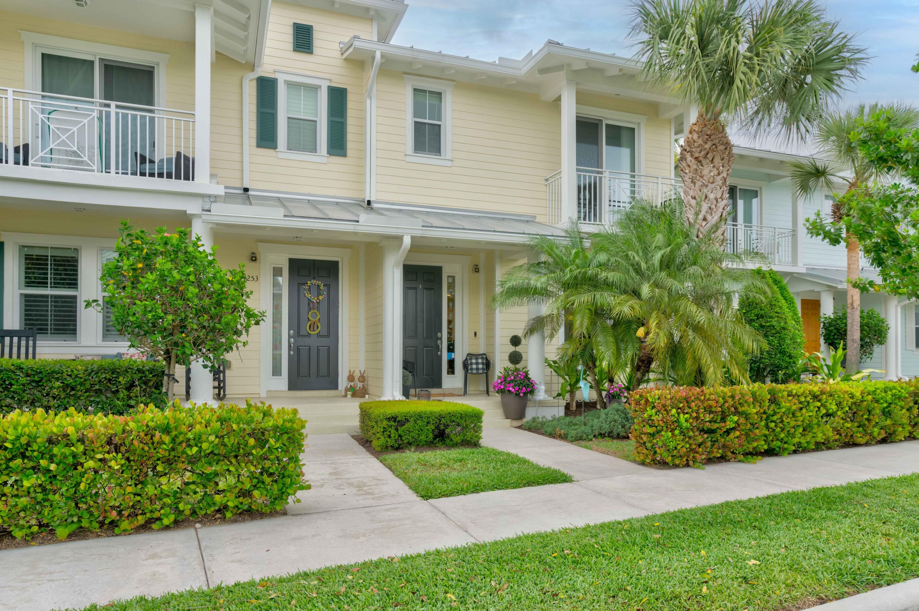 1249 Islamorada Dr, Jupiter FL  33458-8268 exterior