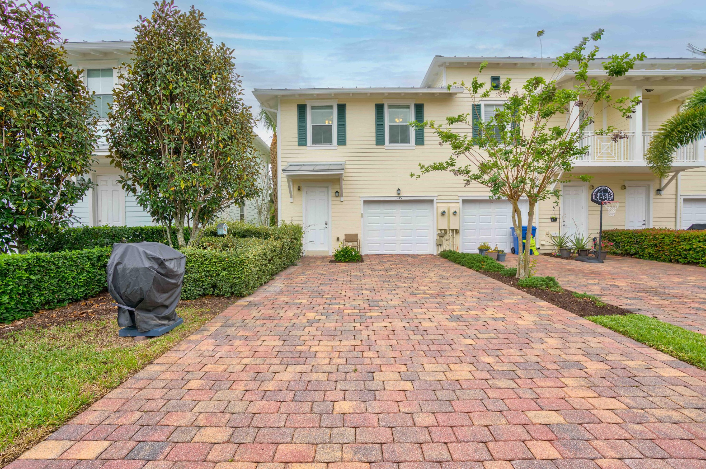 1249 Islamorada Dr, Jupiter FL  33458-8268 exterior