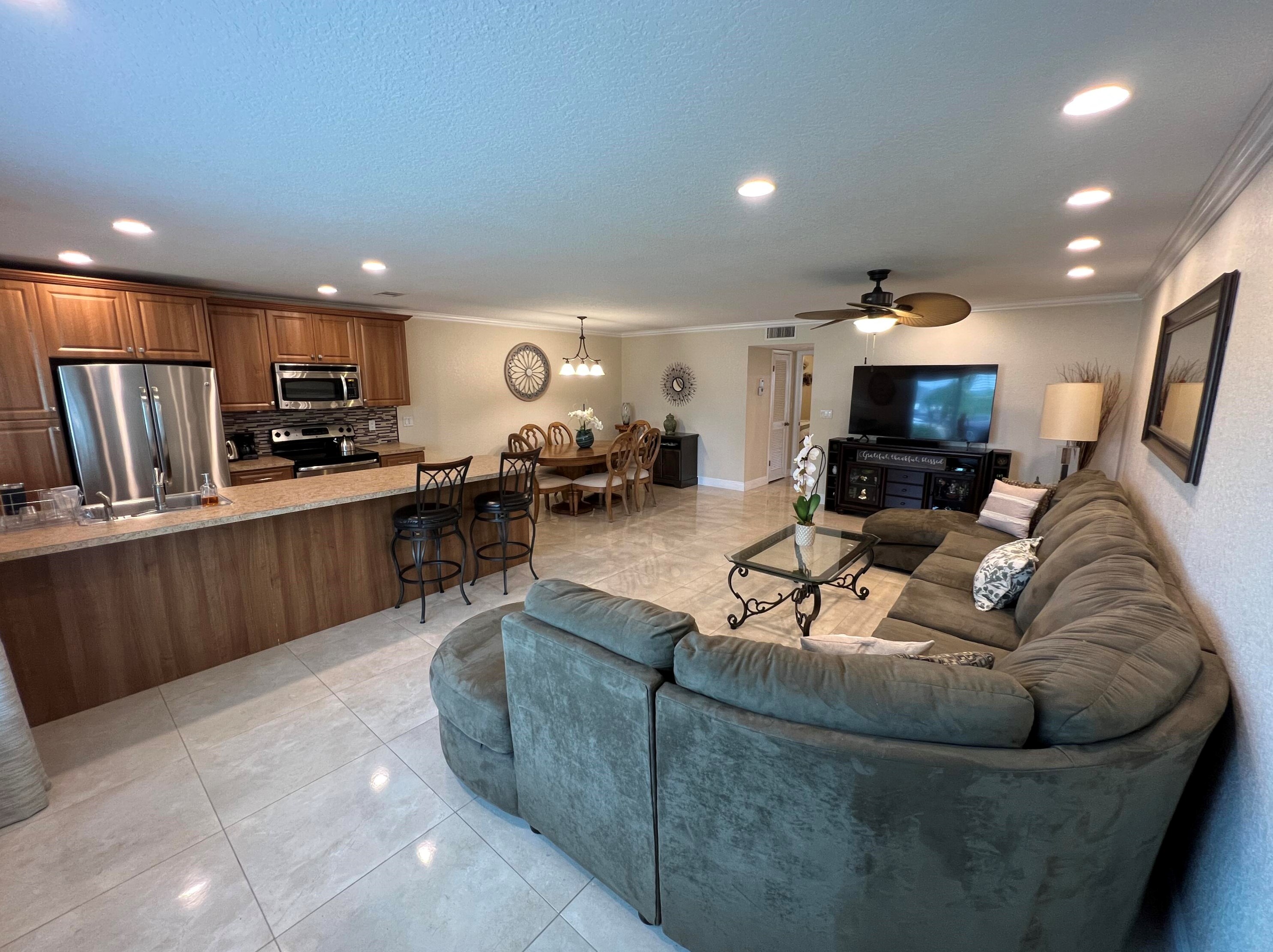512 High Point Dr #c, Delray Beach, FL