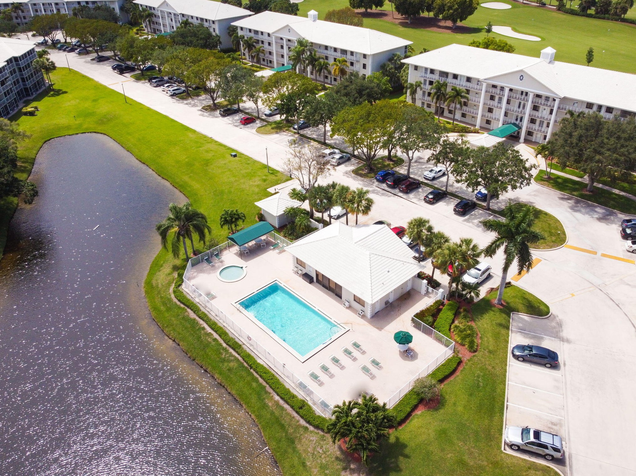 6133 Balboa Cir, Boca Raton FL 33433-8184 exterior