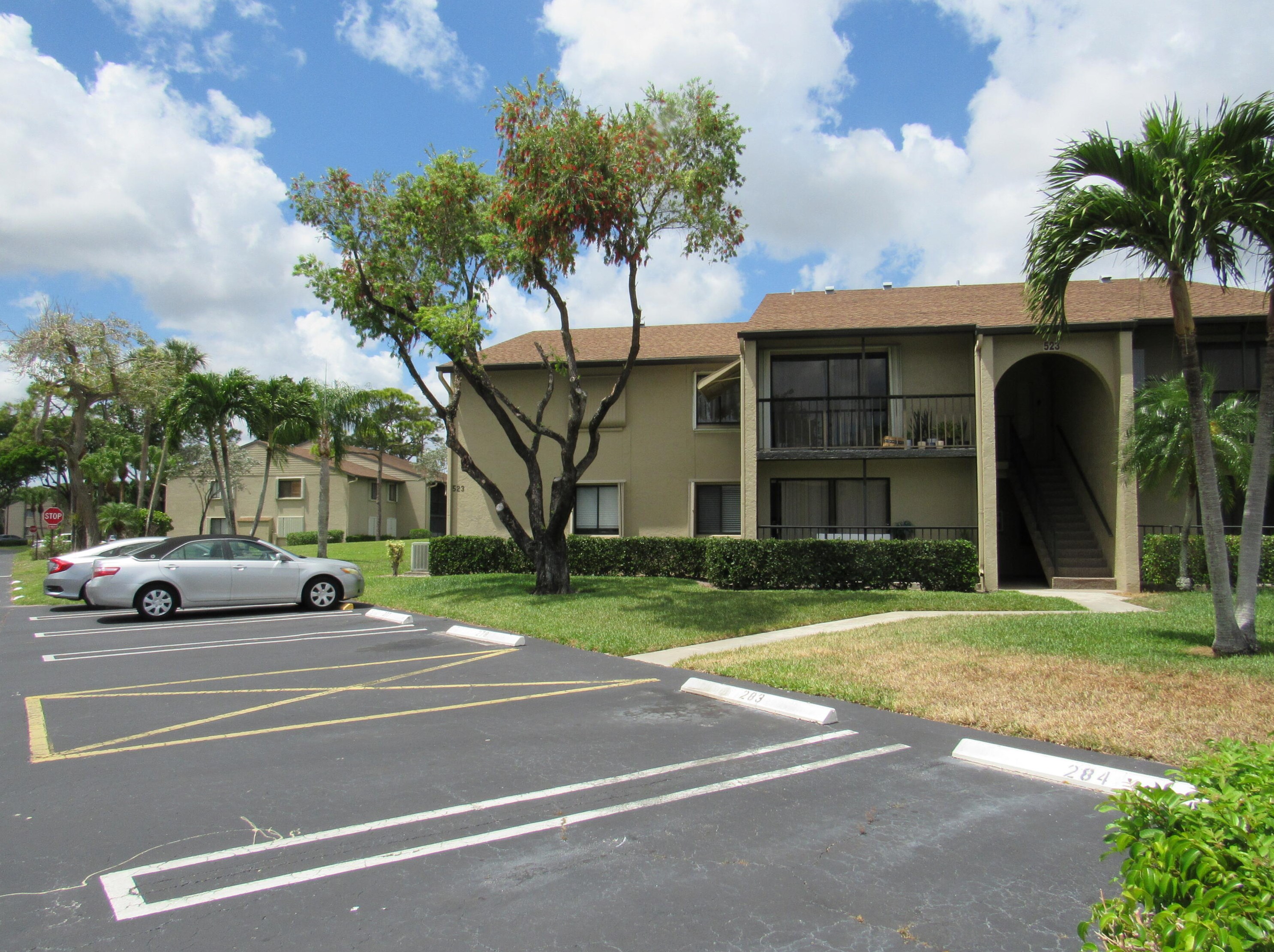 523 Shady Pine Way #c-2, West Palm Beach, FL 33415