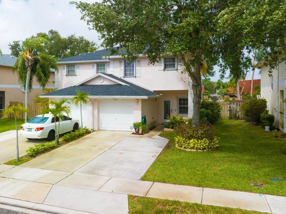 114 Baldwin Blvd, Lake Worth, FL 33463-5258