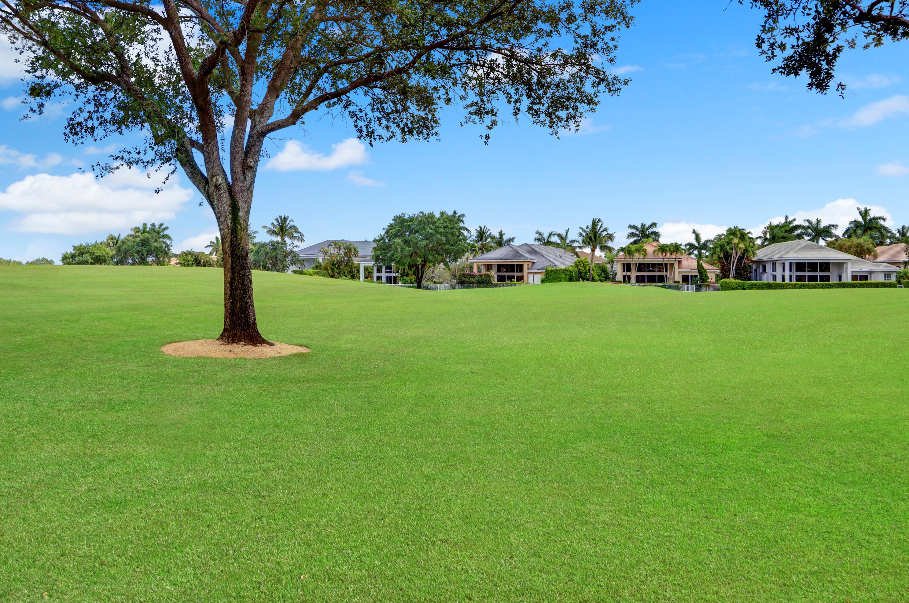 6526 Somerset Cir, Boca Raton, FL 33496-4021