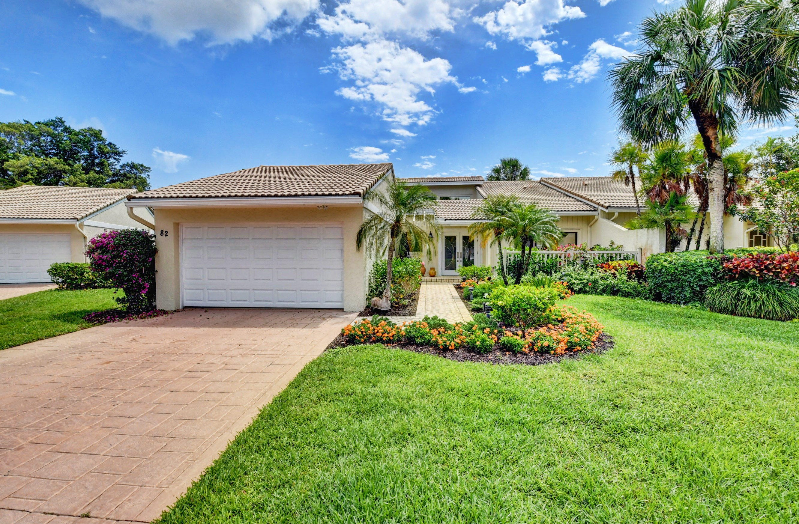 82 Hampshire Ln, Boynton Beach, FL 33436-7416