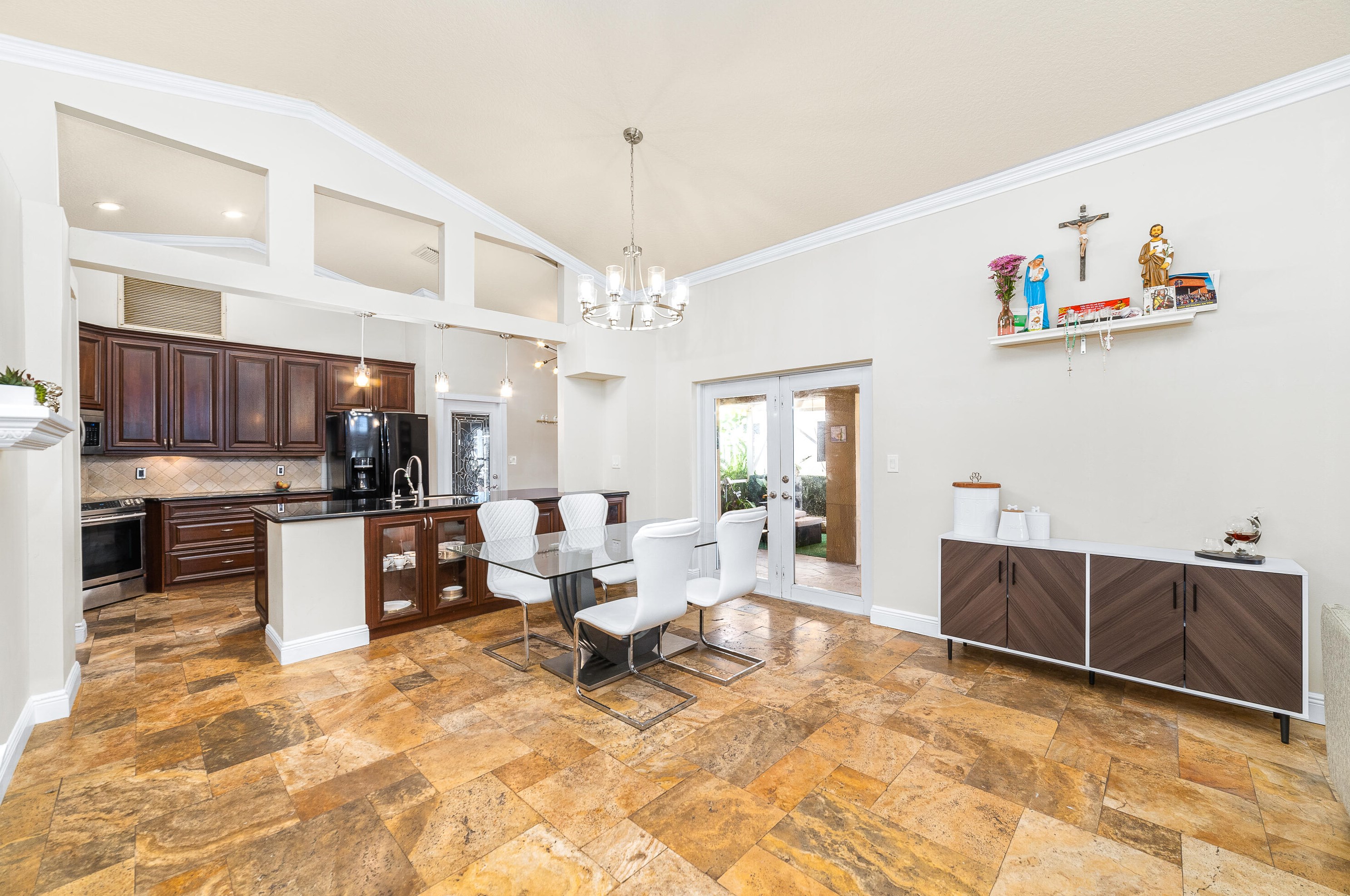 17 Swallow Dr, Boynton Beach, FL 33436-9076