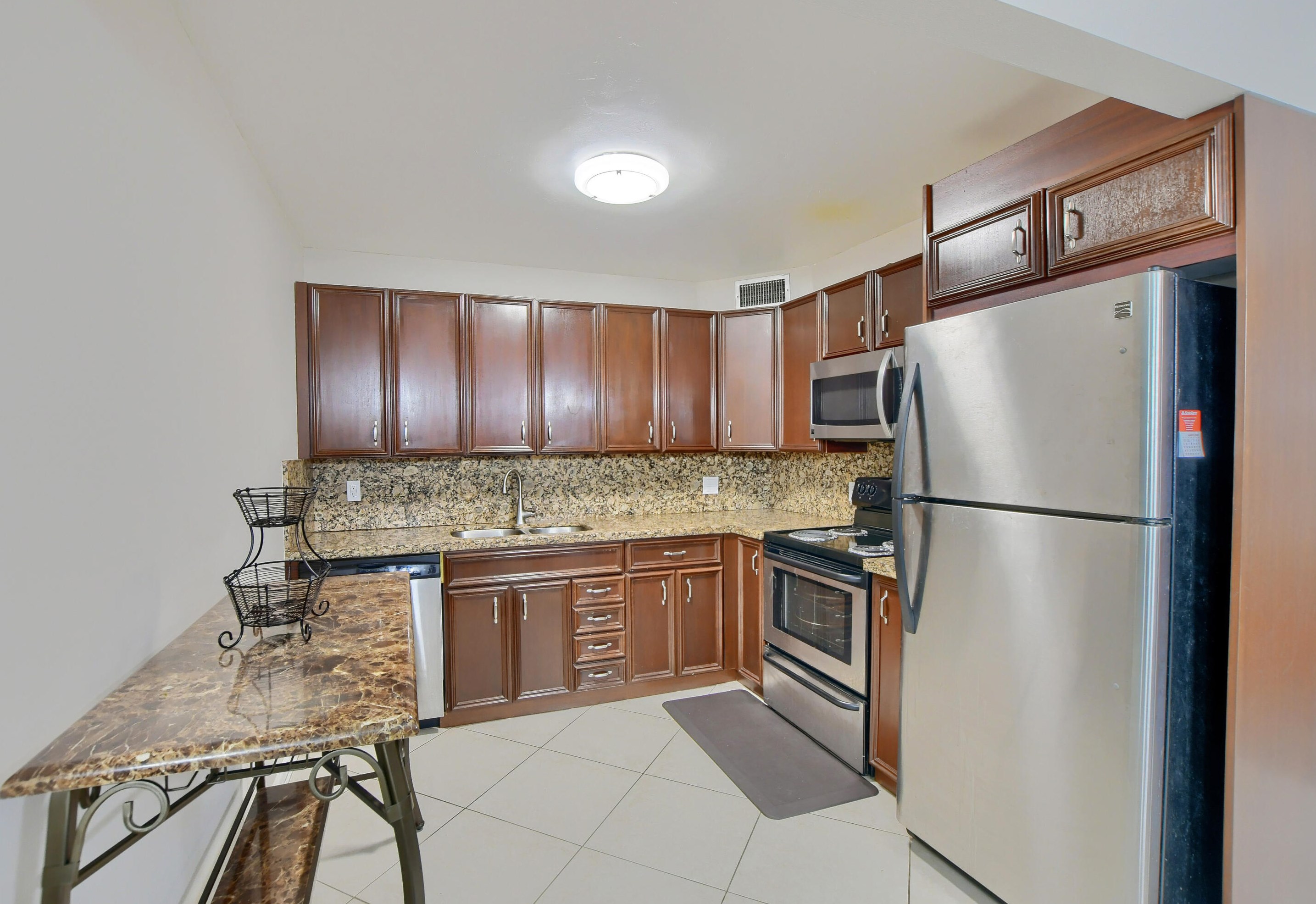 4049 Wolverton C, Boca Raton, FL 33434