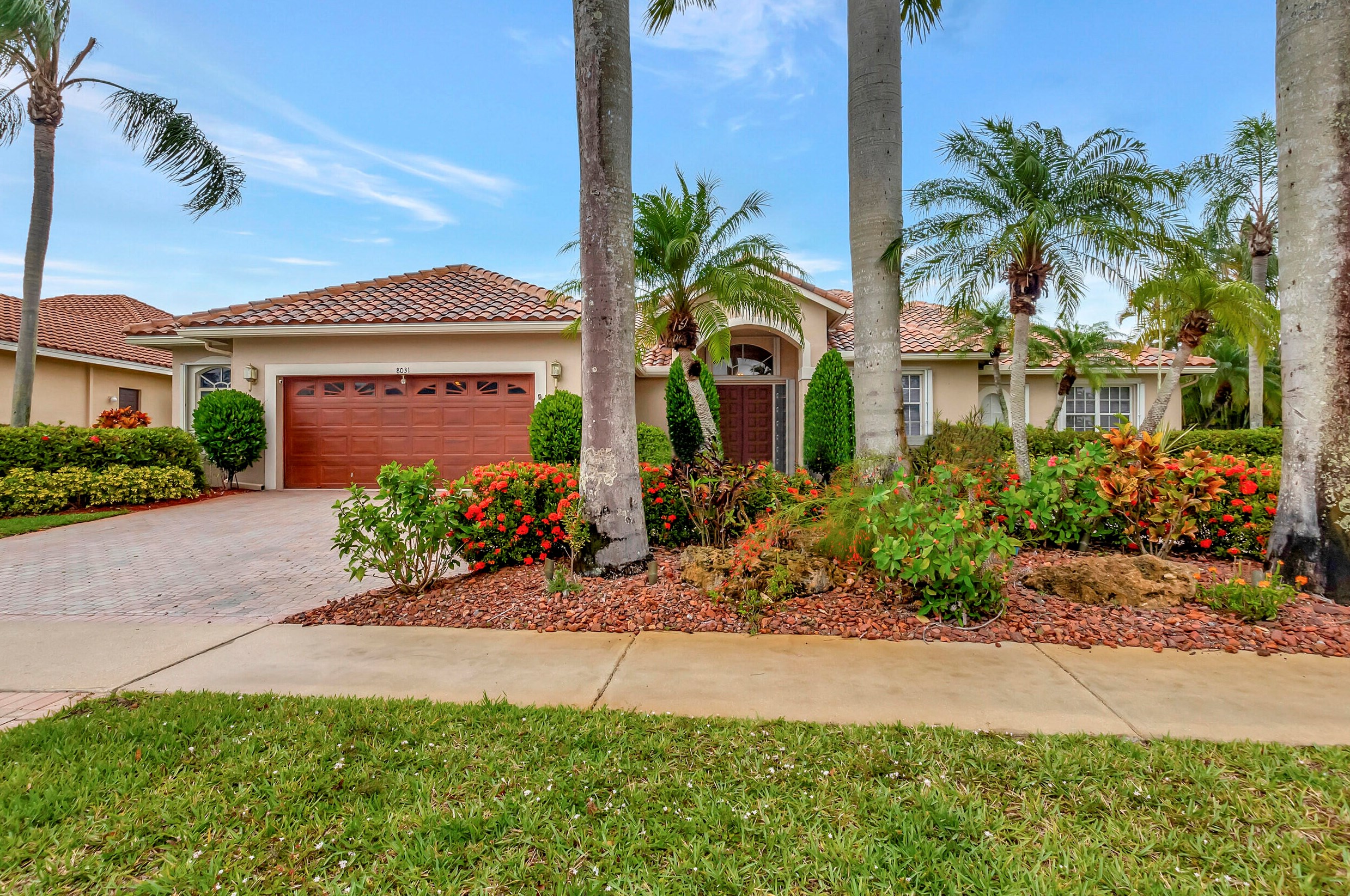 8031 Muirhead Cir, Boynton Beach, FL 33472-5018
