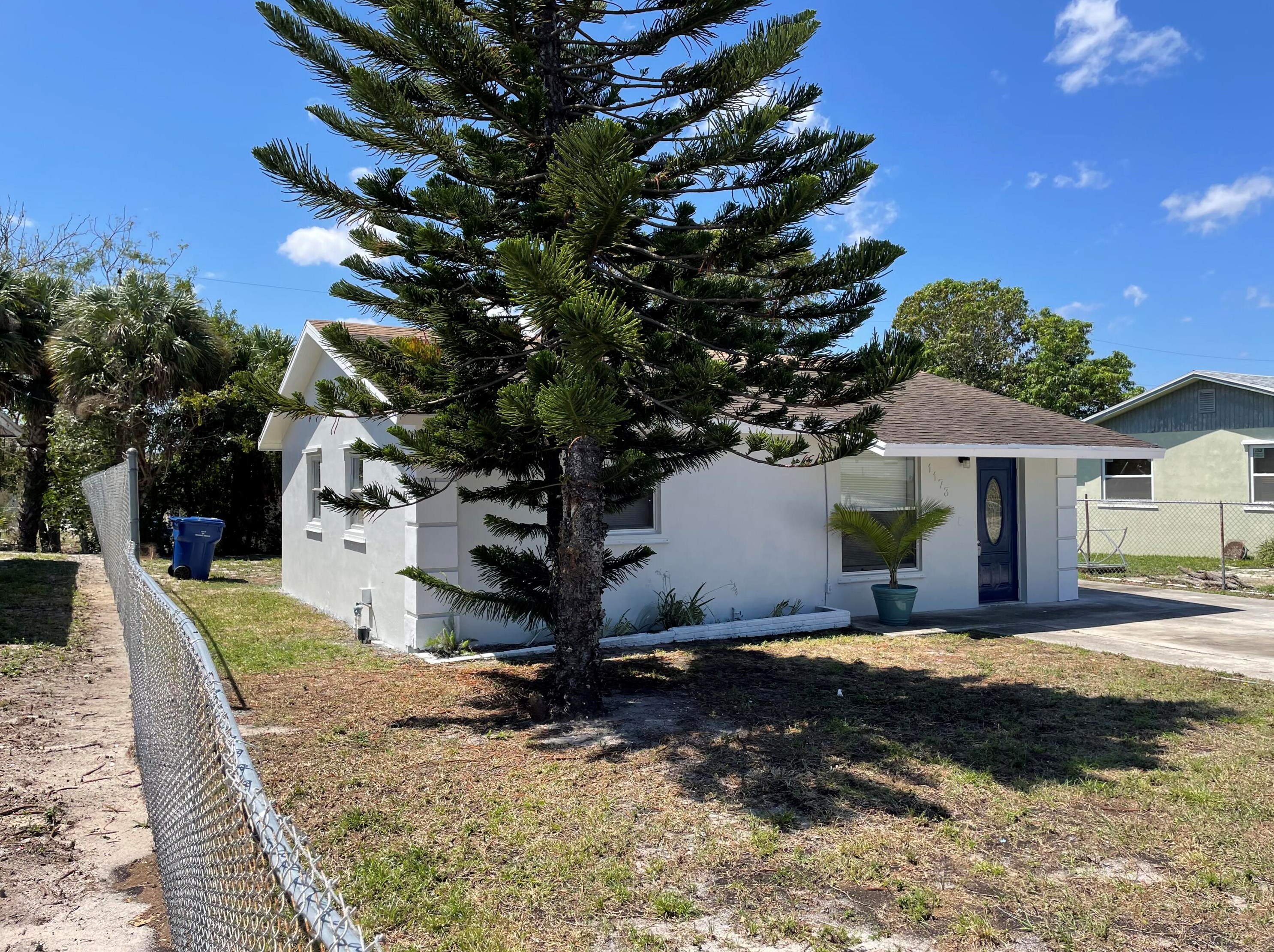 1173 W 33rd St, West Palm Beach, FL 33404