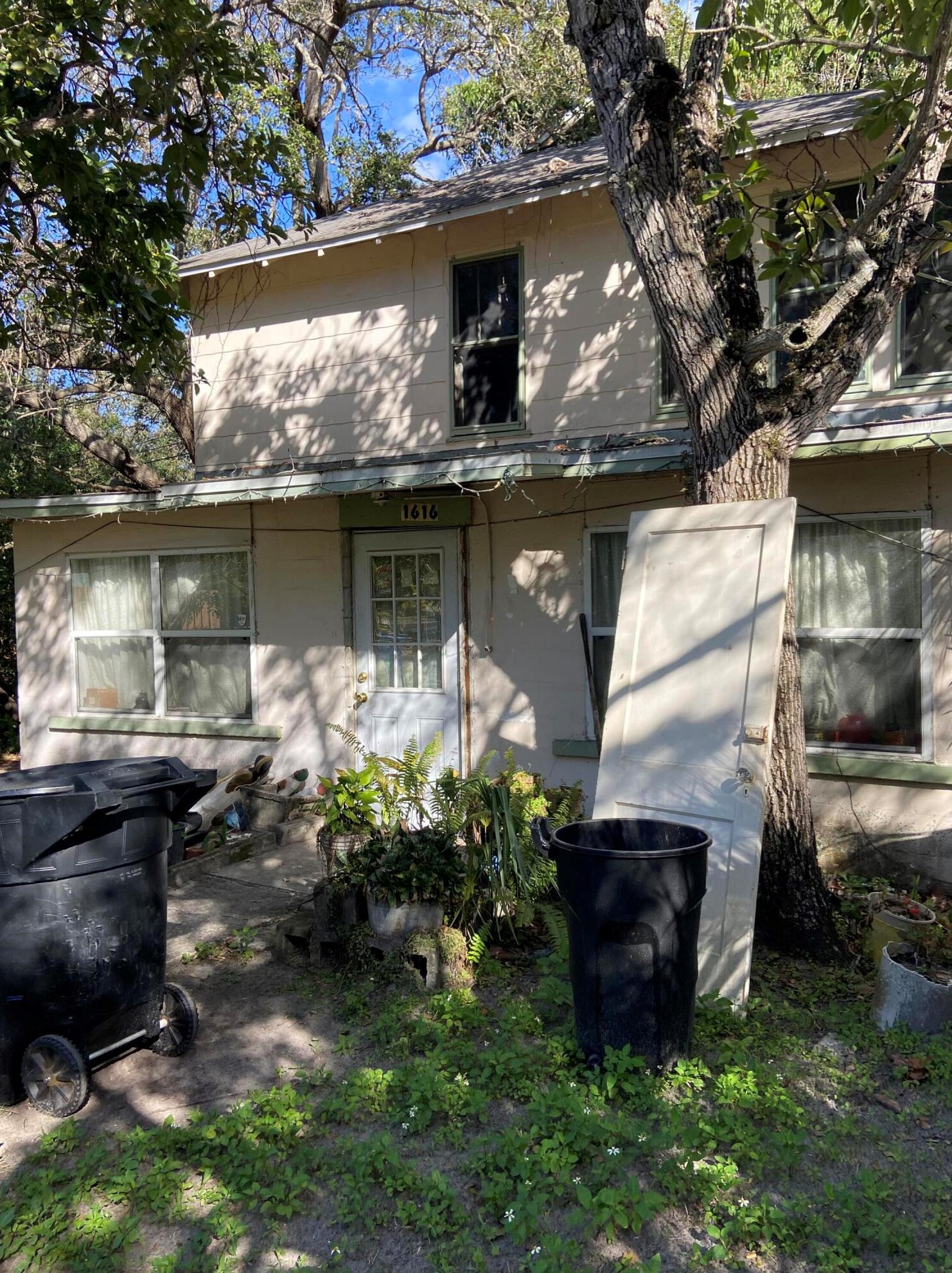 1616 Preston St, Saint Petersburg, FL 33712-2842