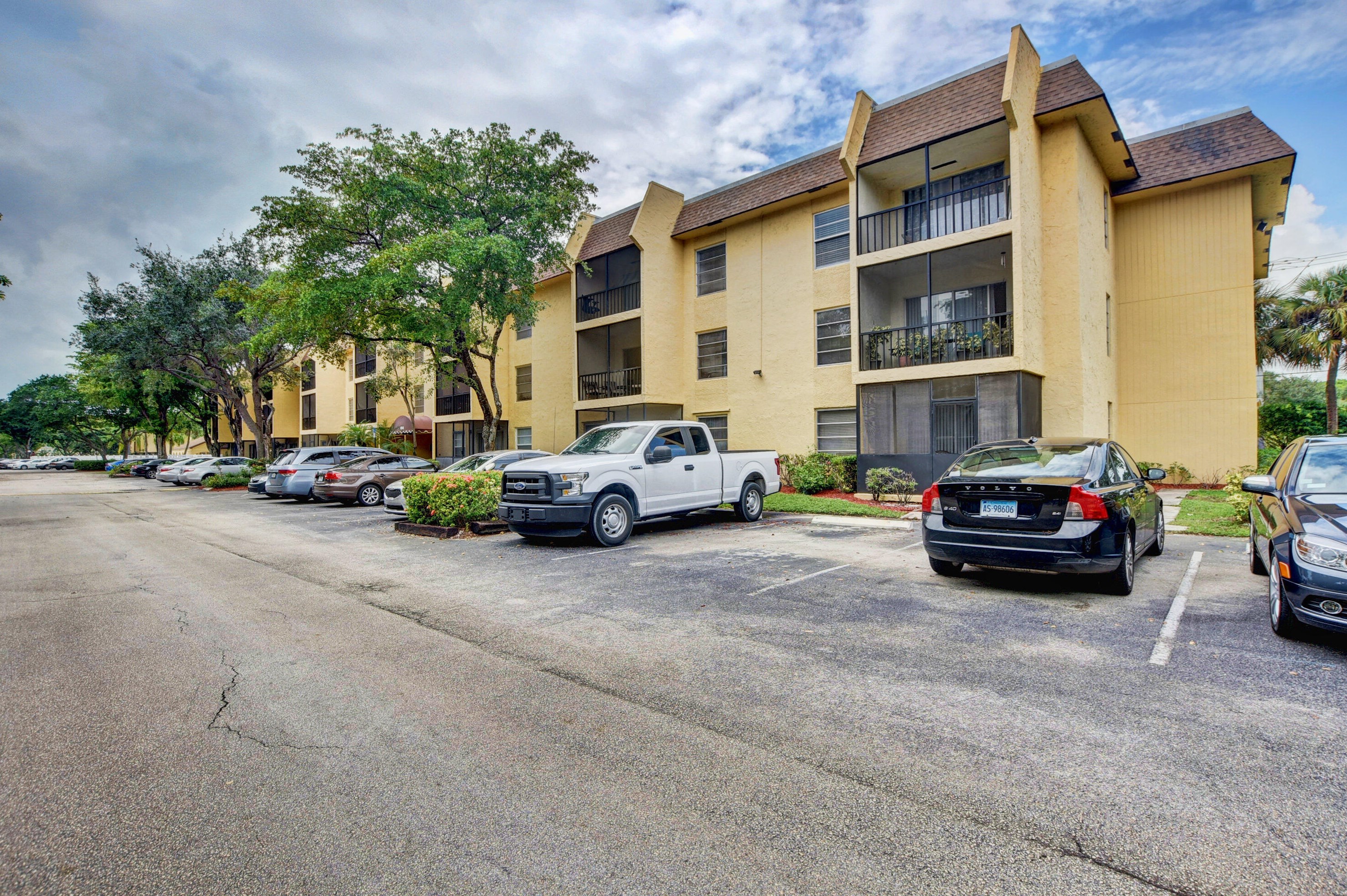 490 Nw 20th St #1140, Boca Raton, FL