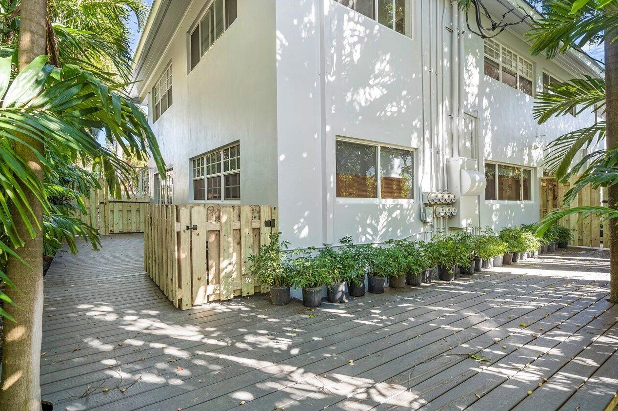 234 Oleander Ave #1, Palm Beach, FL 33480